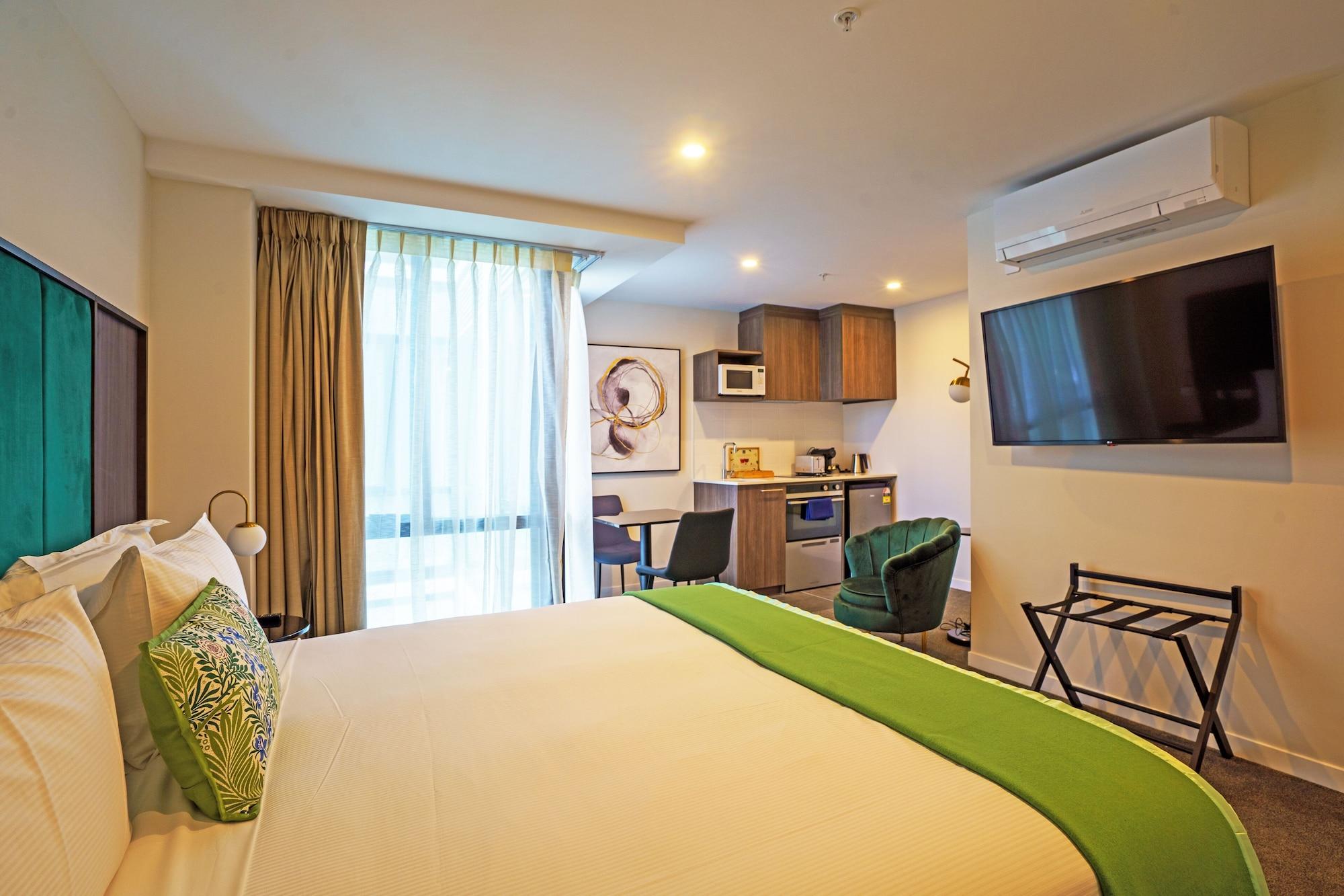 Studio King Size Bed