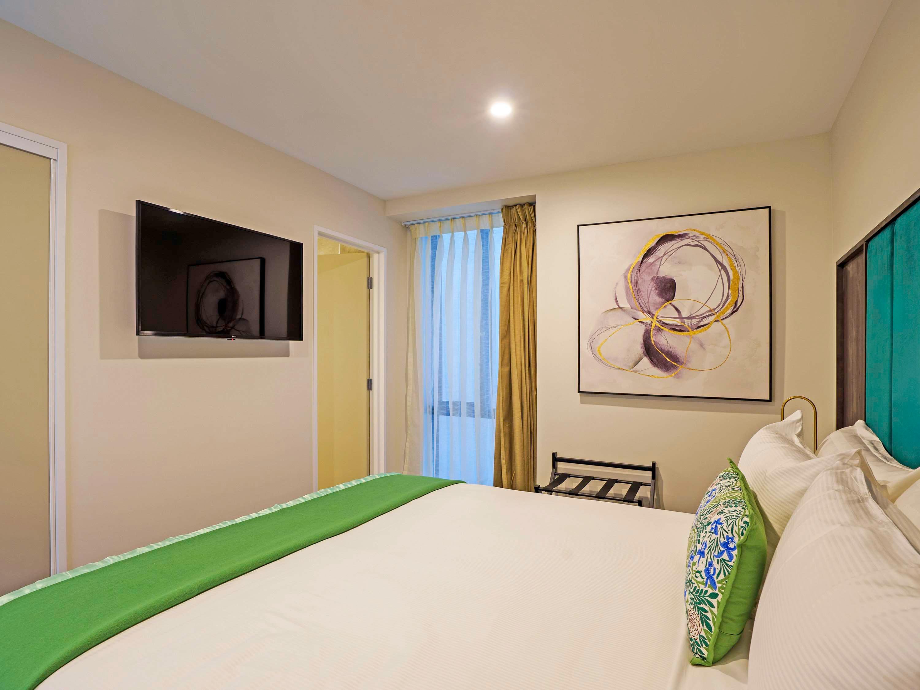 Double Deluxe One Bedroom