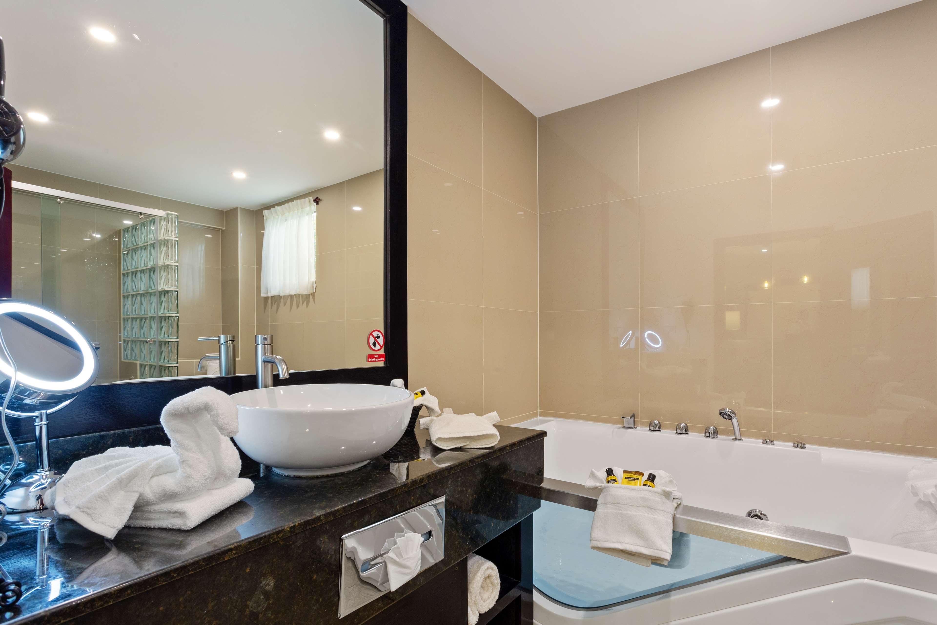 Junior Suite King Bed Non Smoking