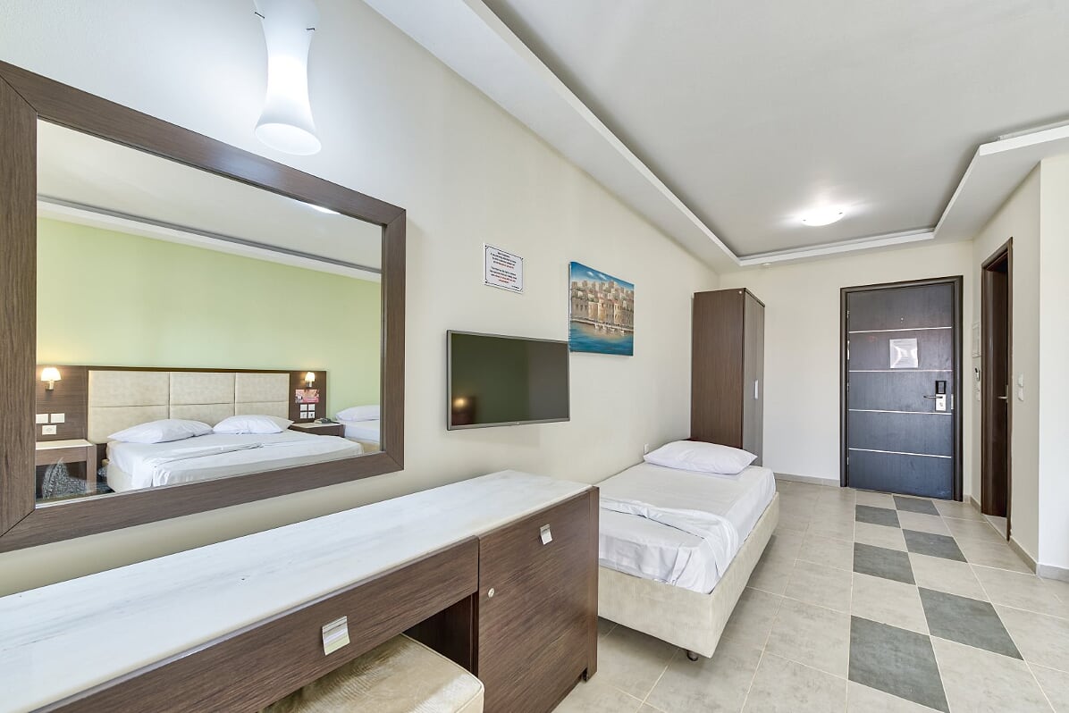 Double or Twin Standard