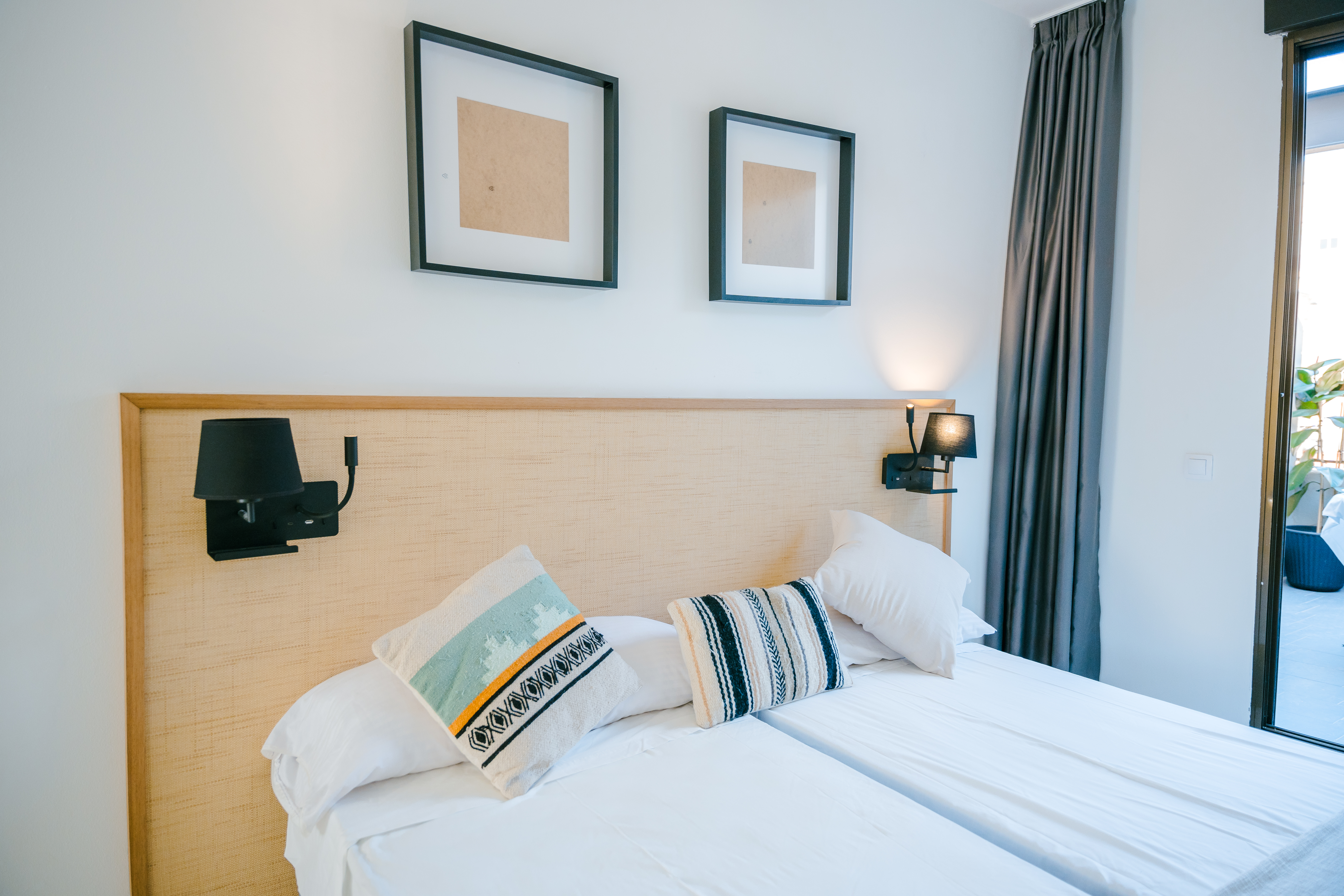 Double or Twin Standard