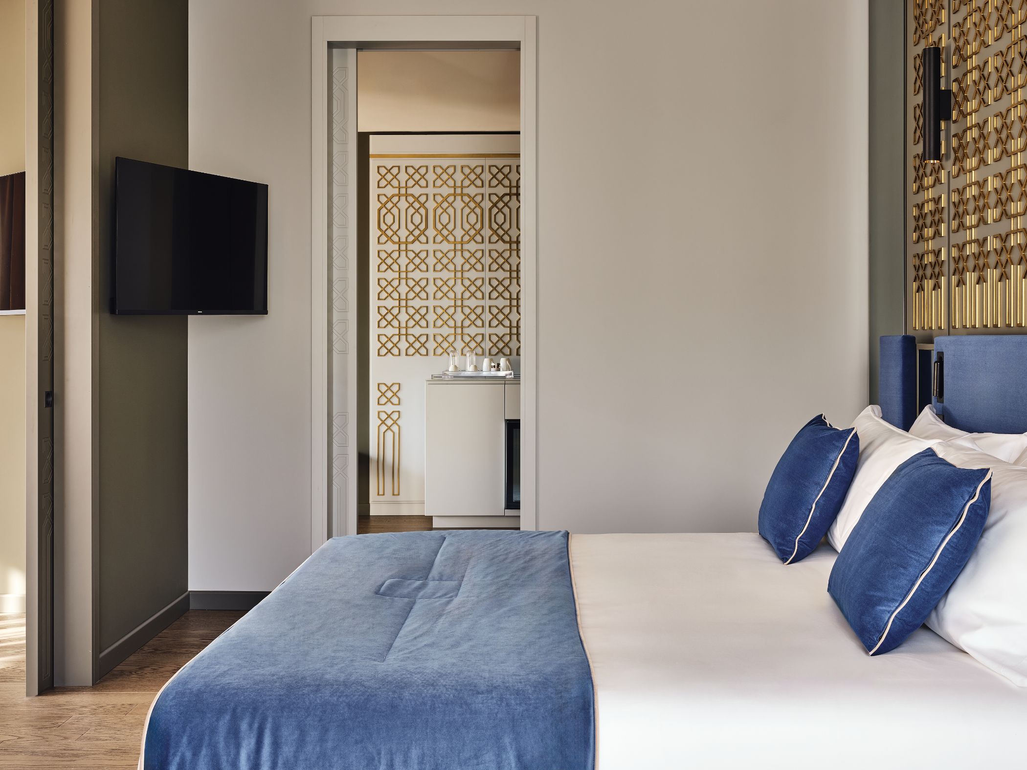 Junior Suite with Views