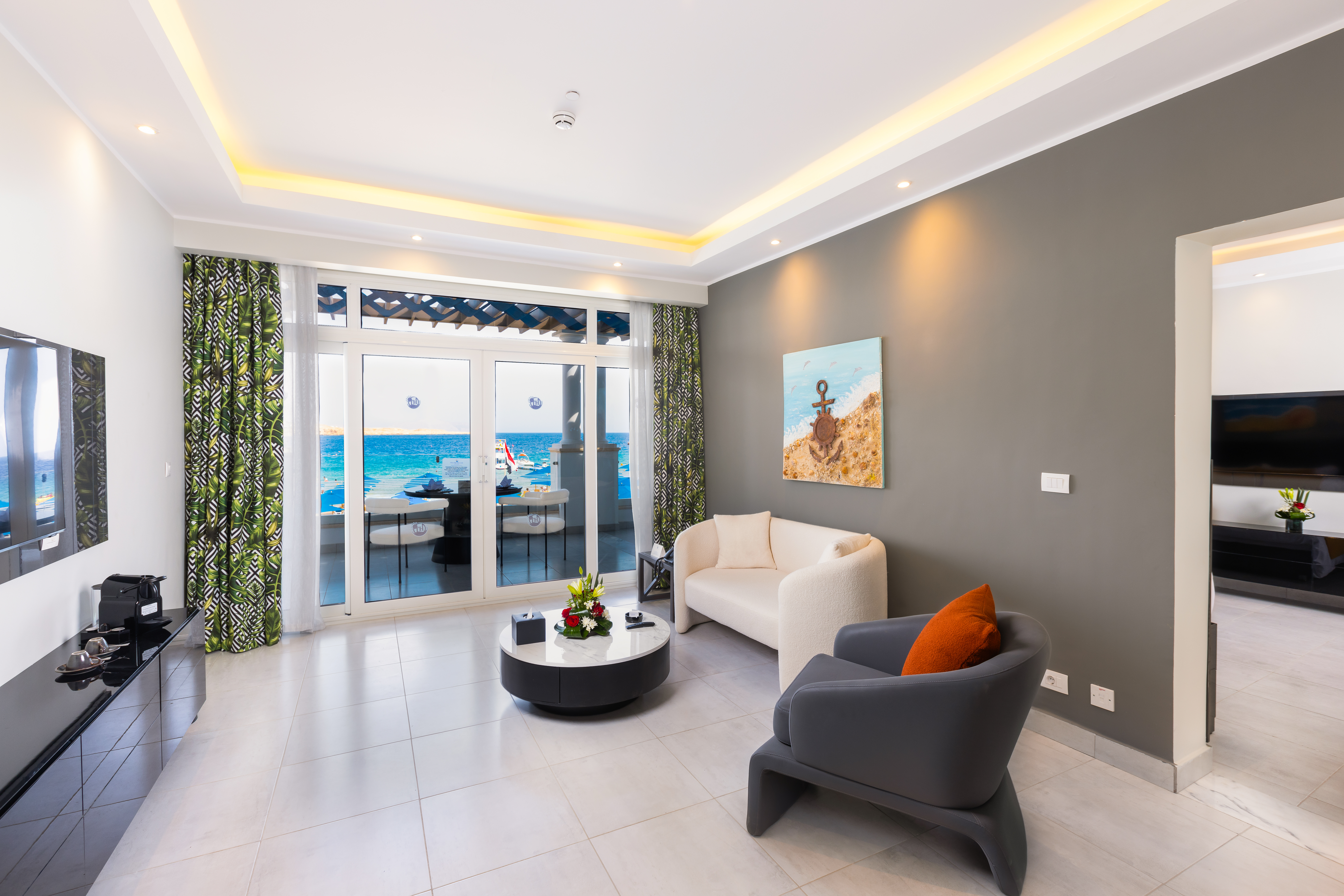 Junior Suite Beach Front
