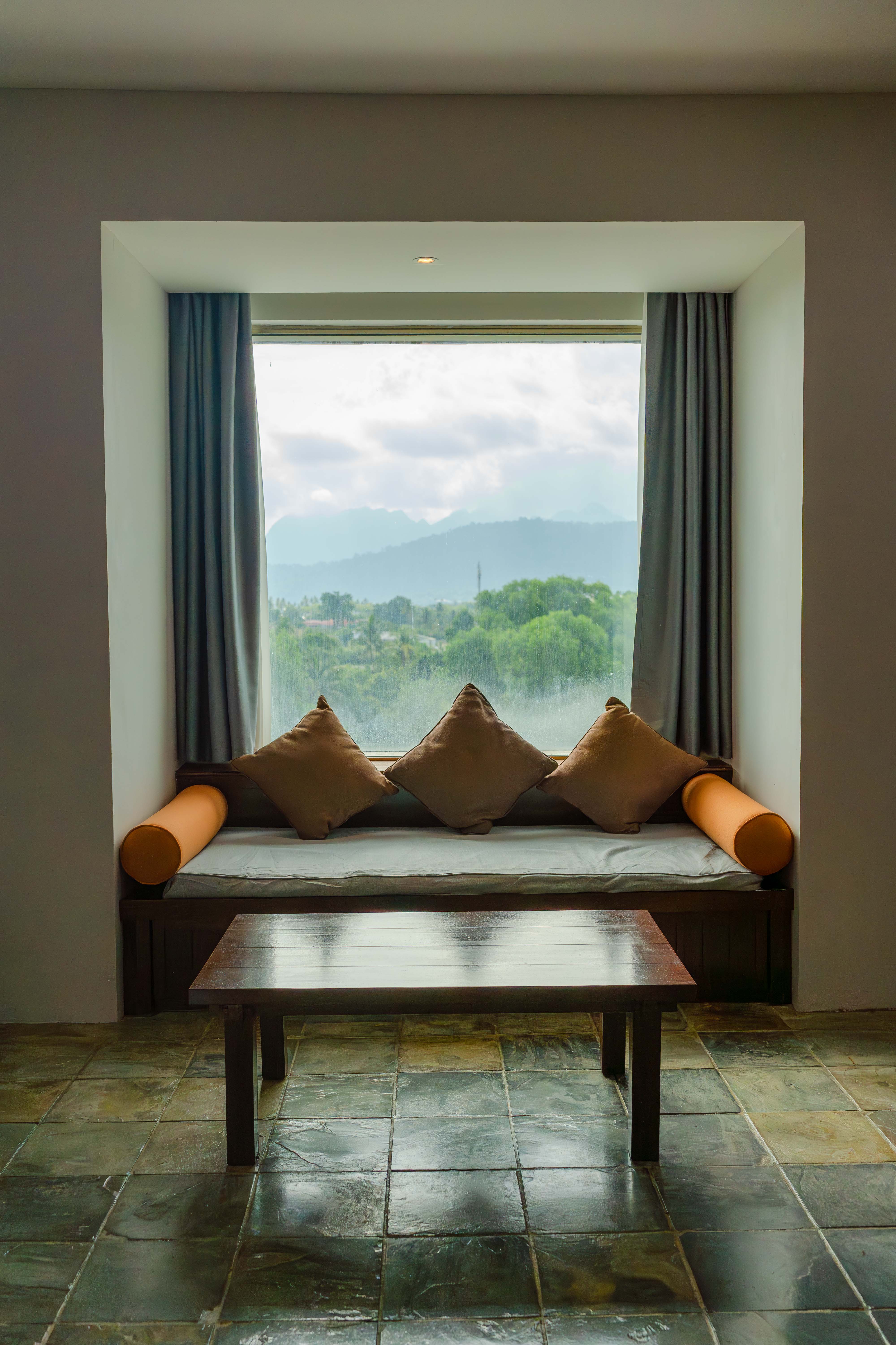 Double Deluxe King Bed