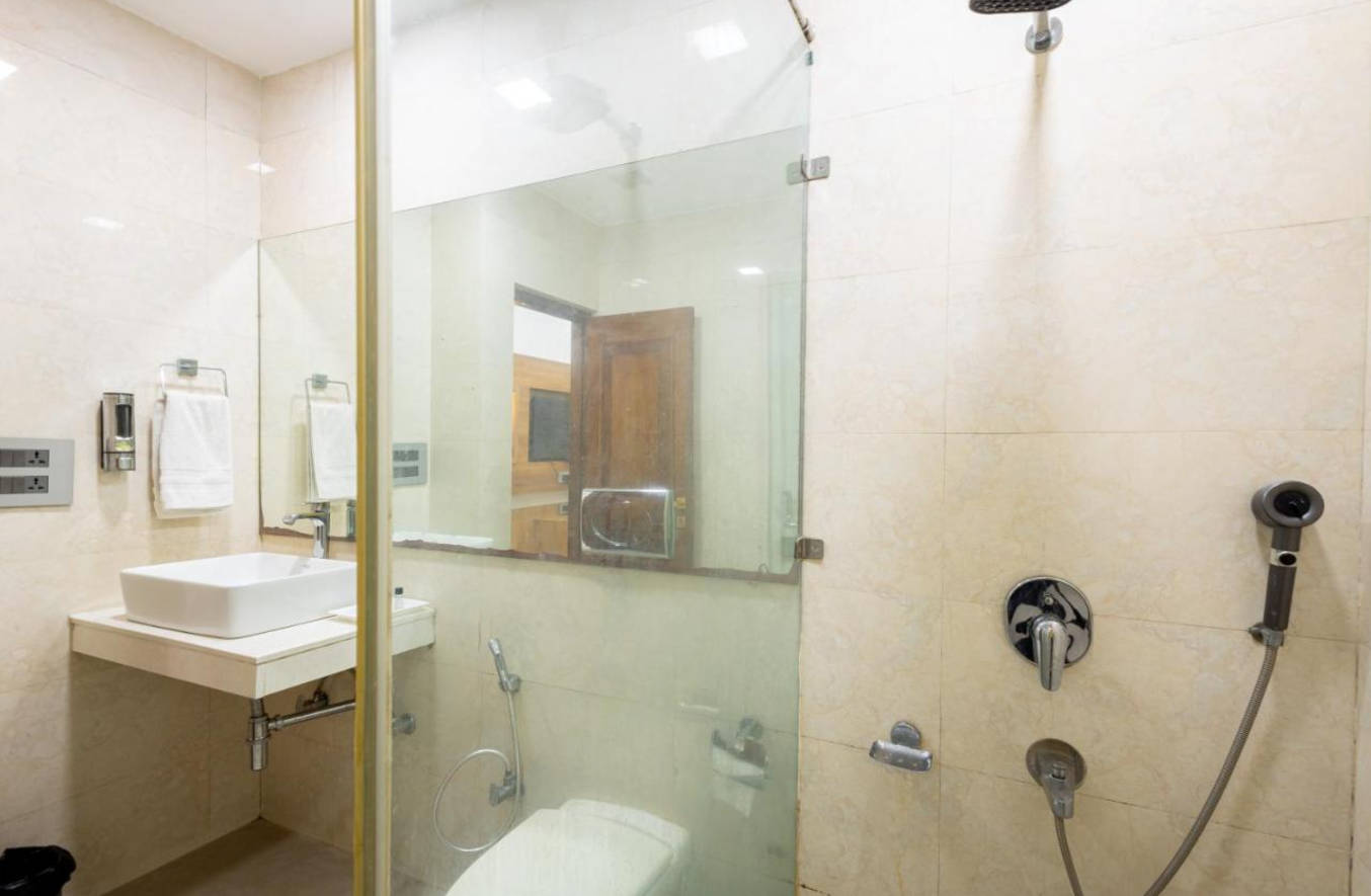 Double or Twin King Size Bed