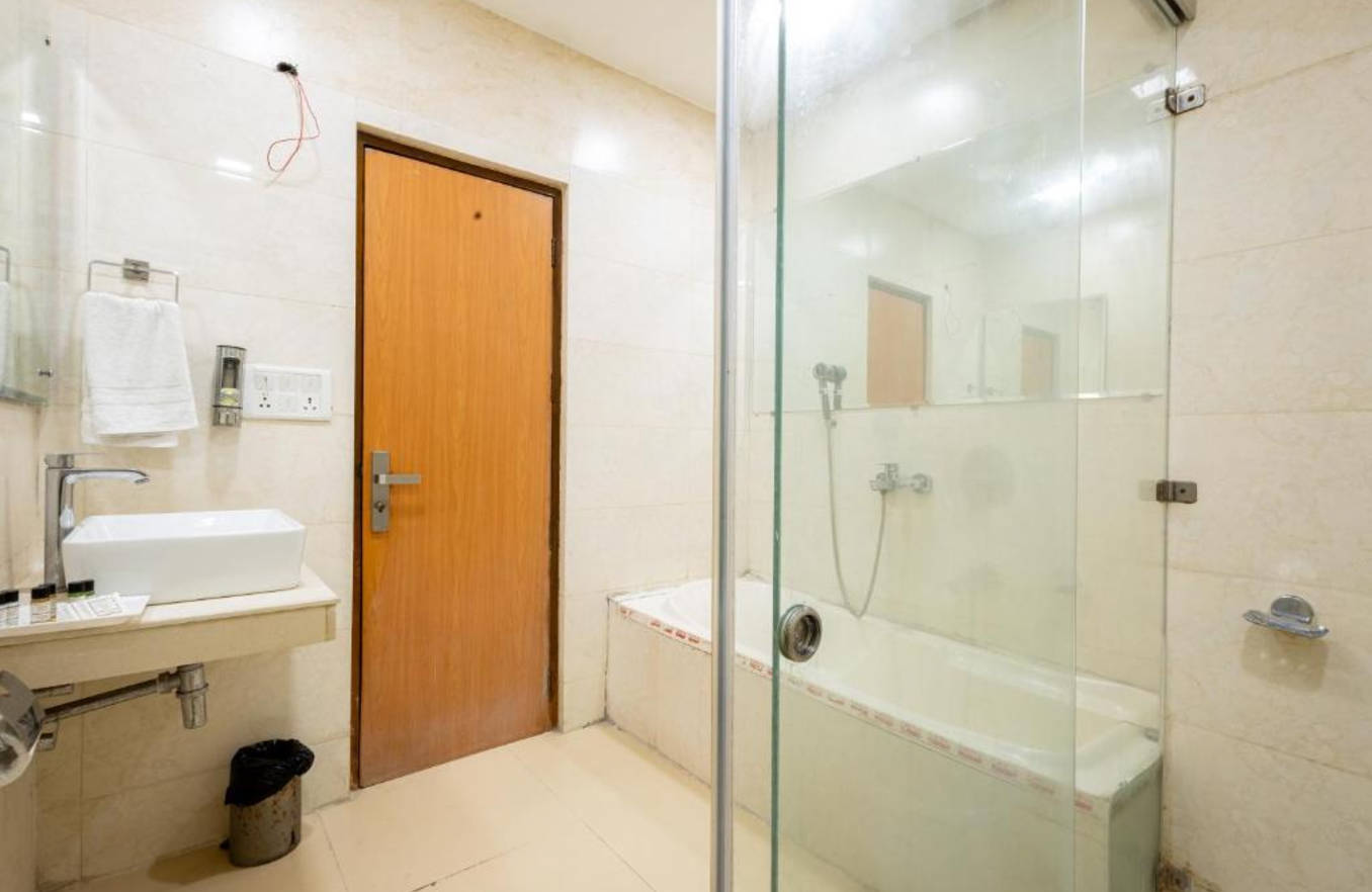 Suite Deluxe King Bed