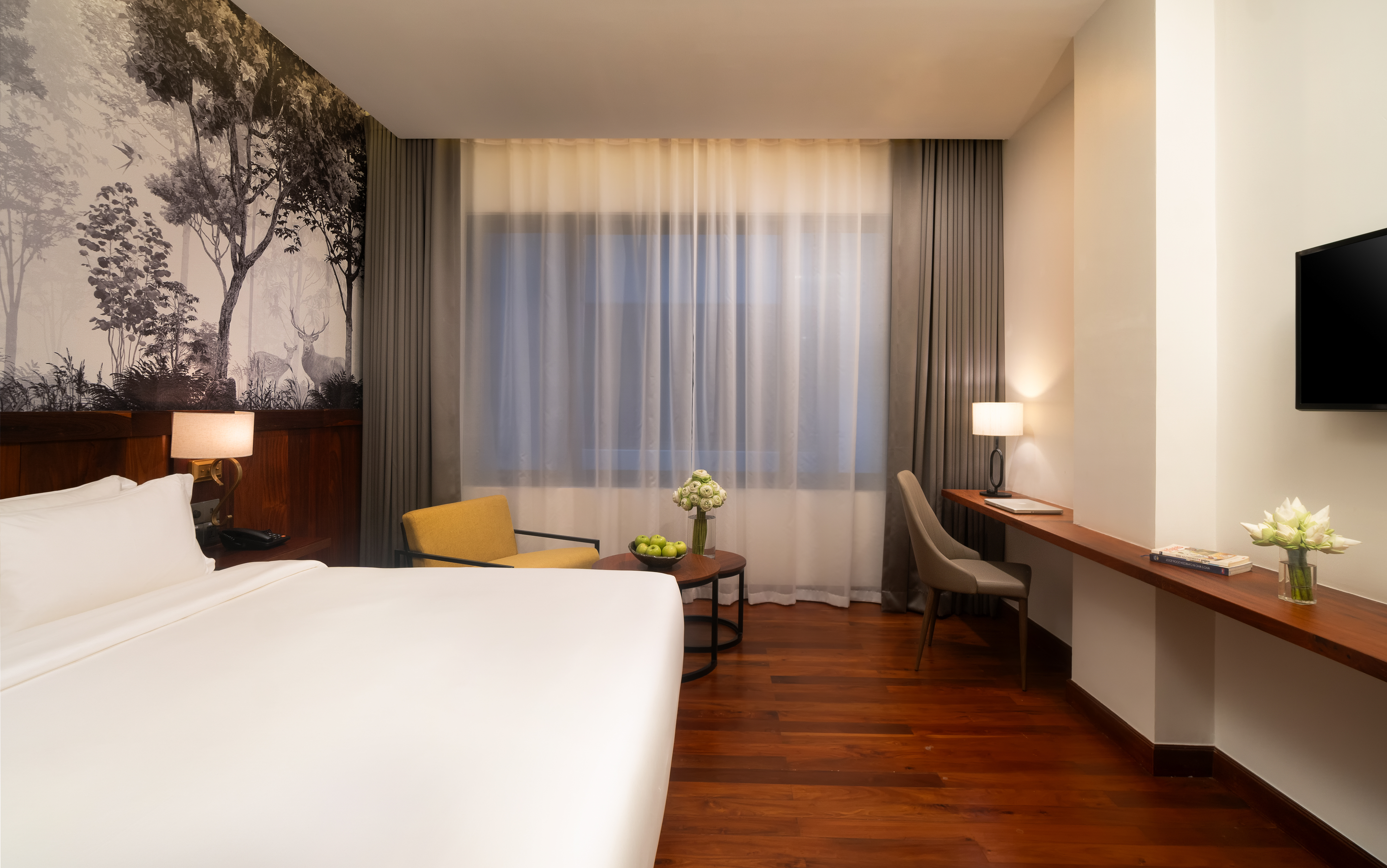 Double Deluxe King Bed