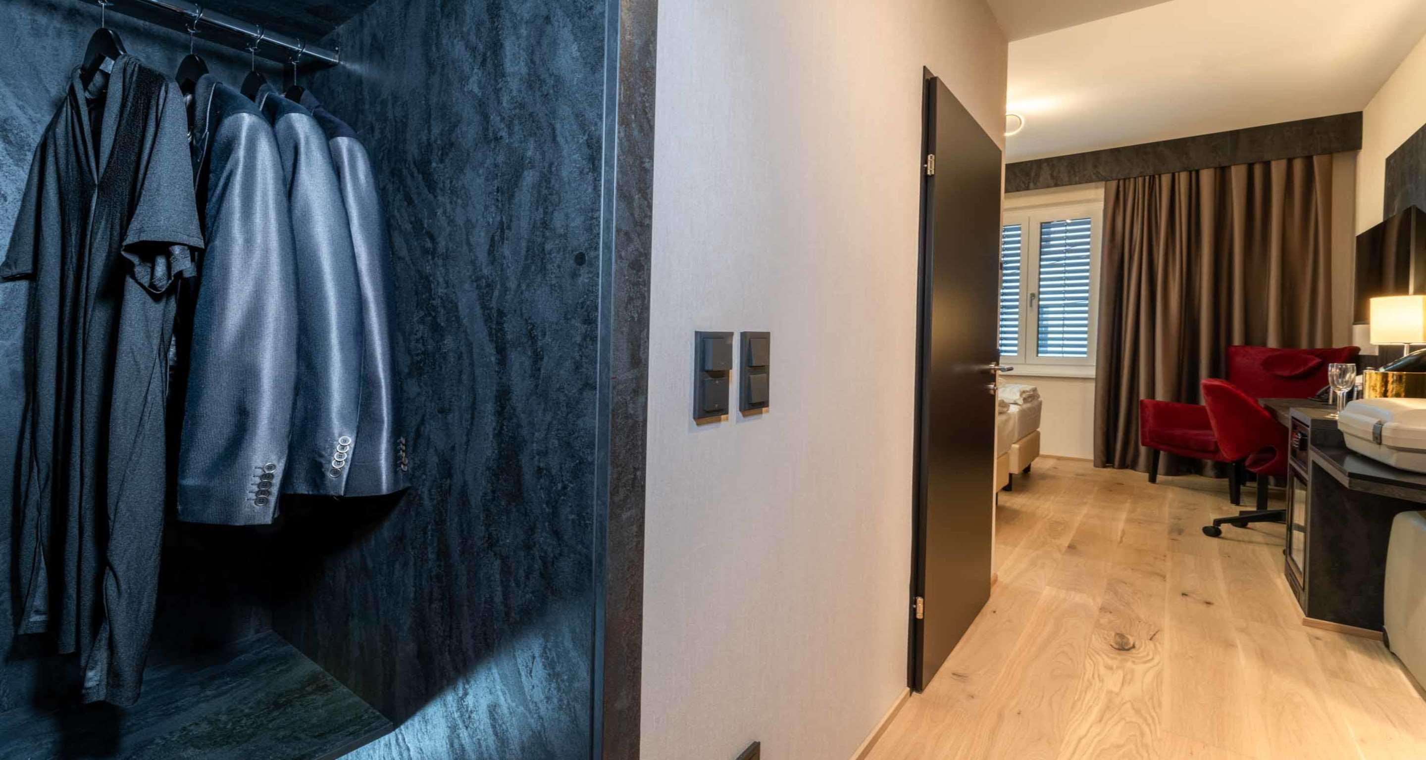 Double or Twin Standard