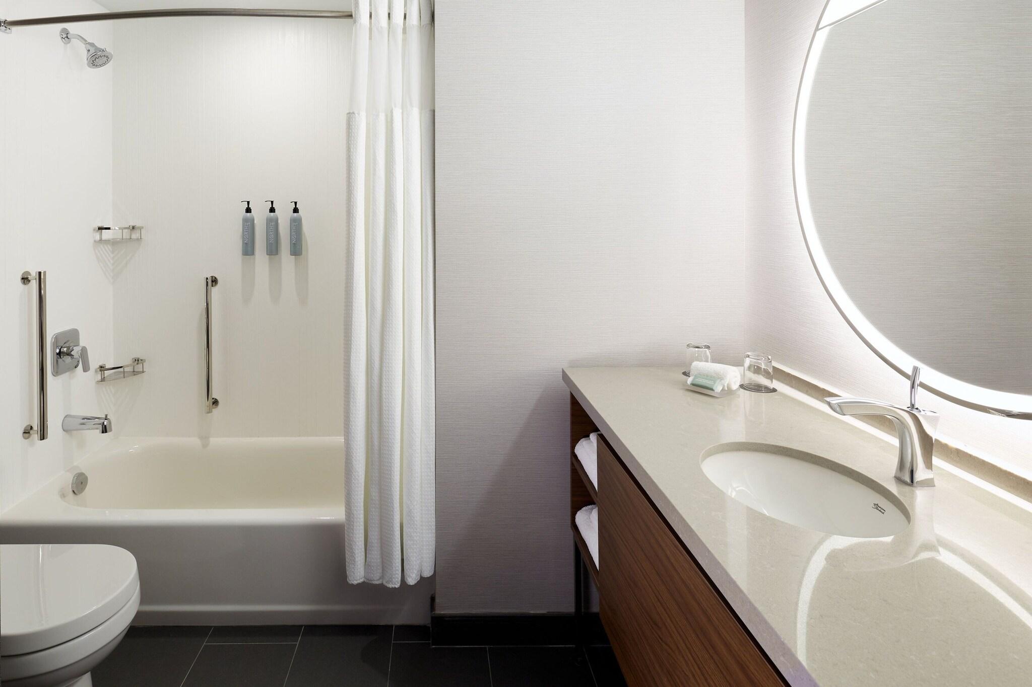 Quadruple Two Queen Beds