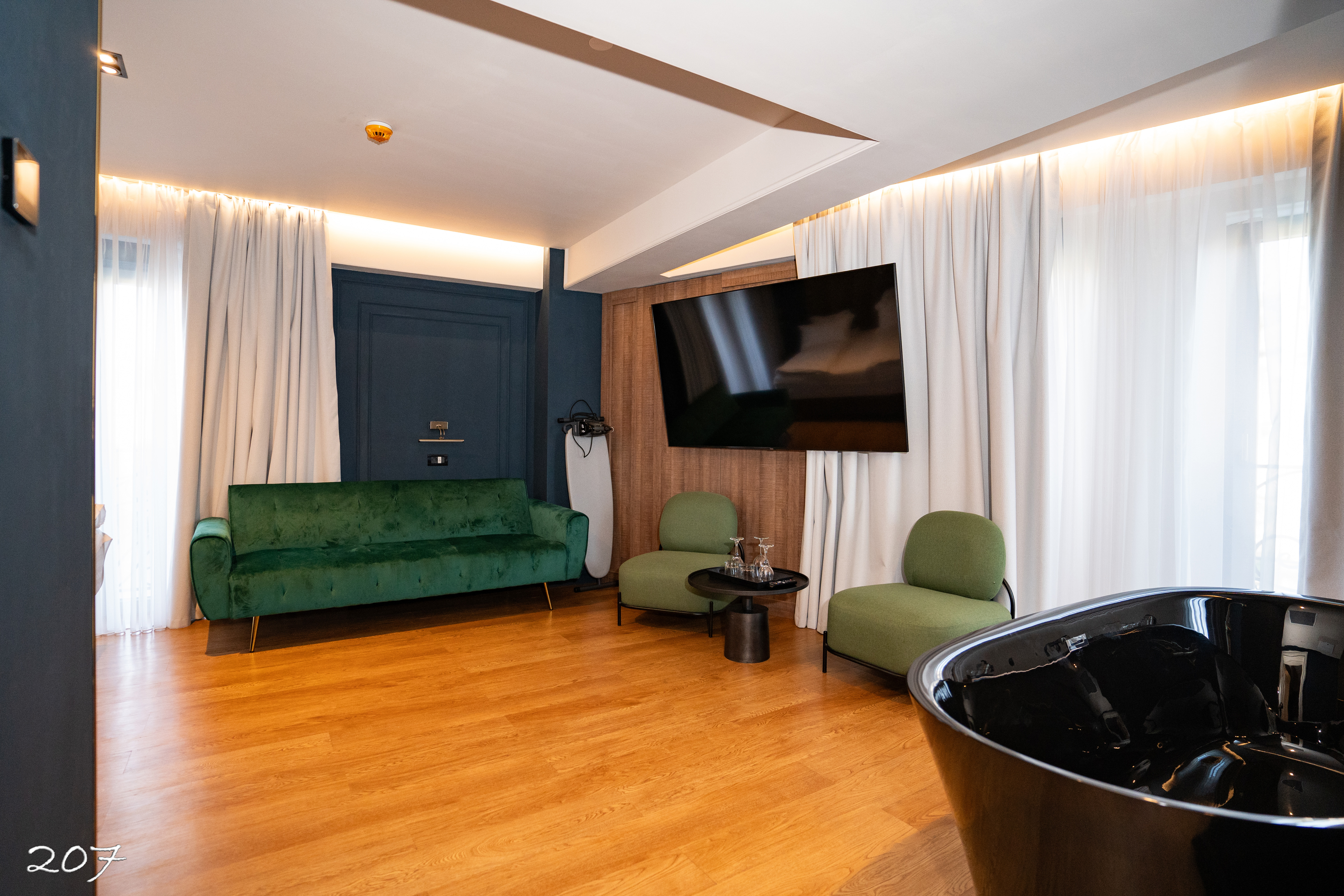 Suite Deluxe One Bedroom