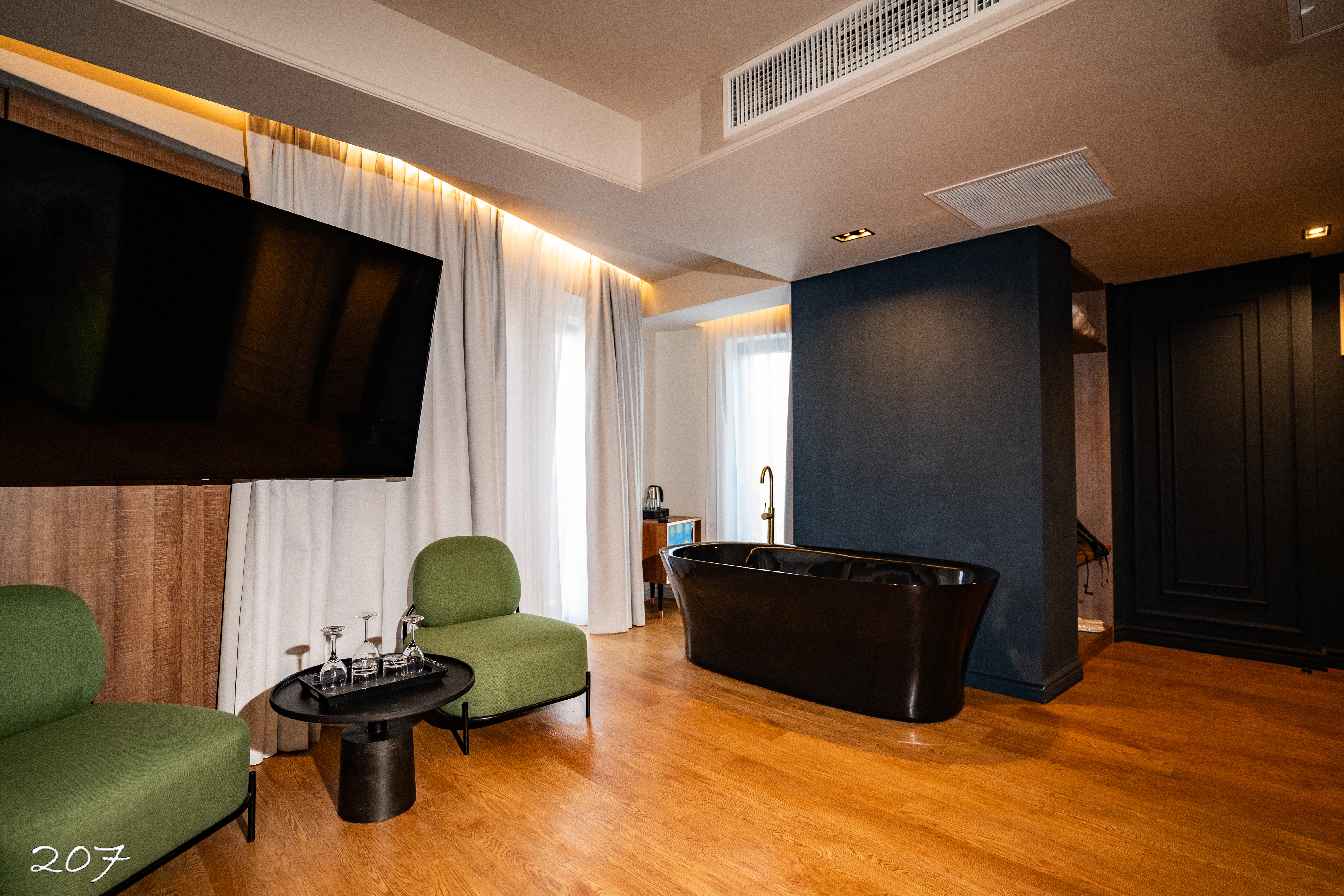 Suite Deluxe One Bedroom