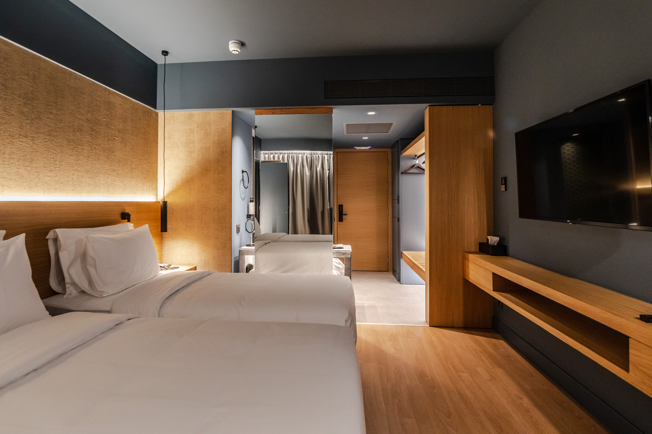 Double Deluxe Mountain View