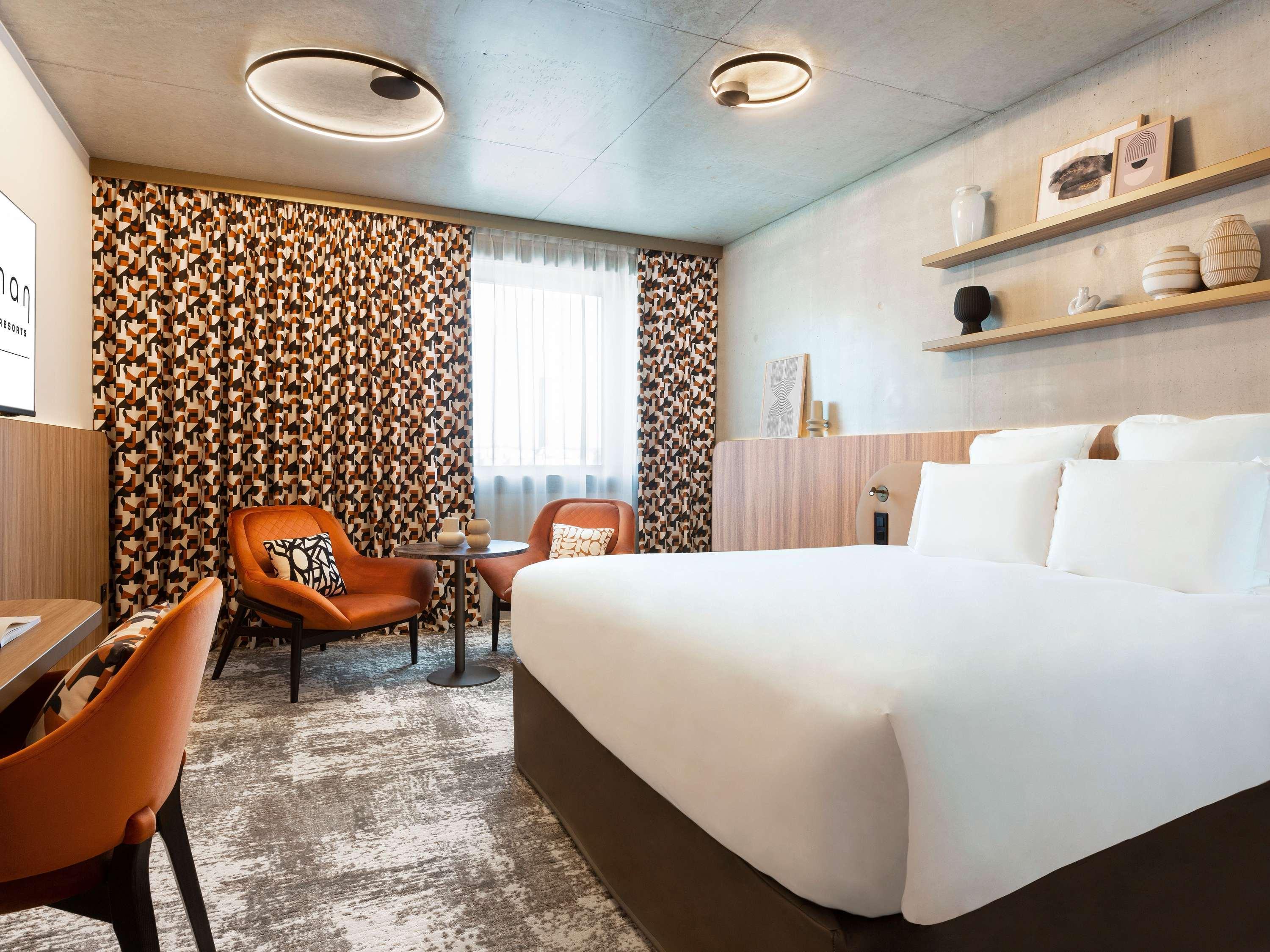 Double Connecting Room