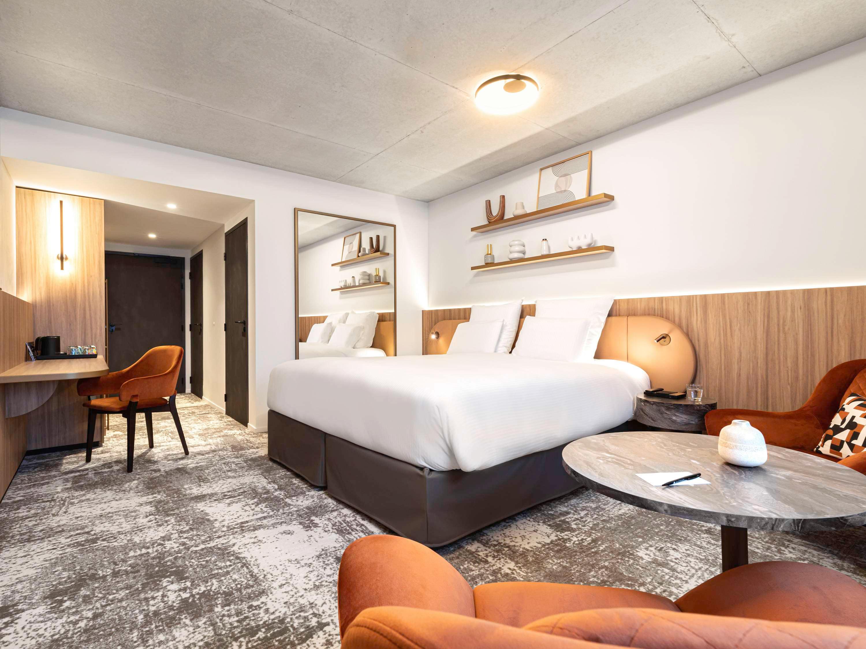 Double Connecting Room