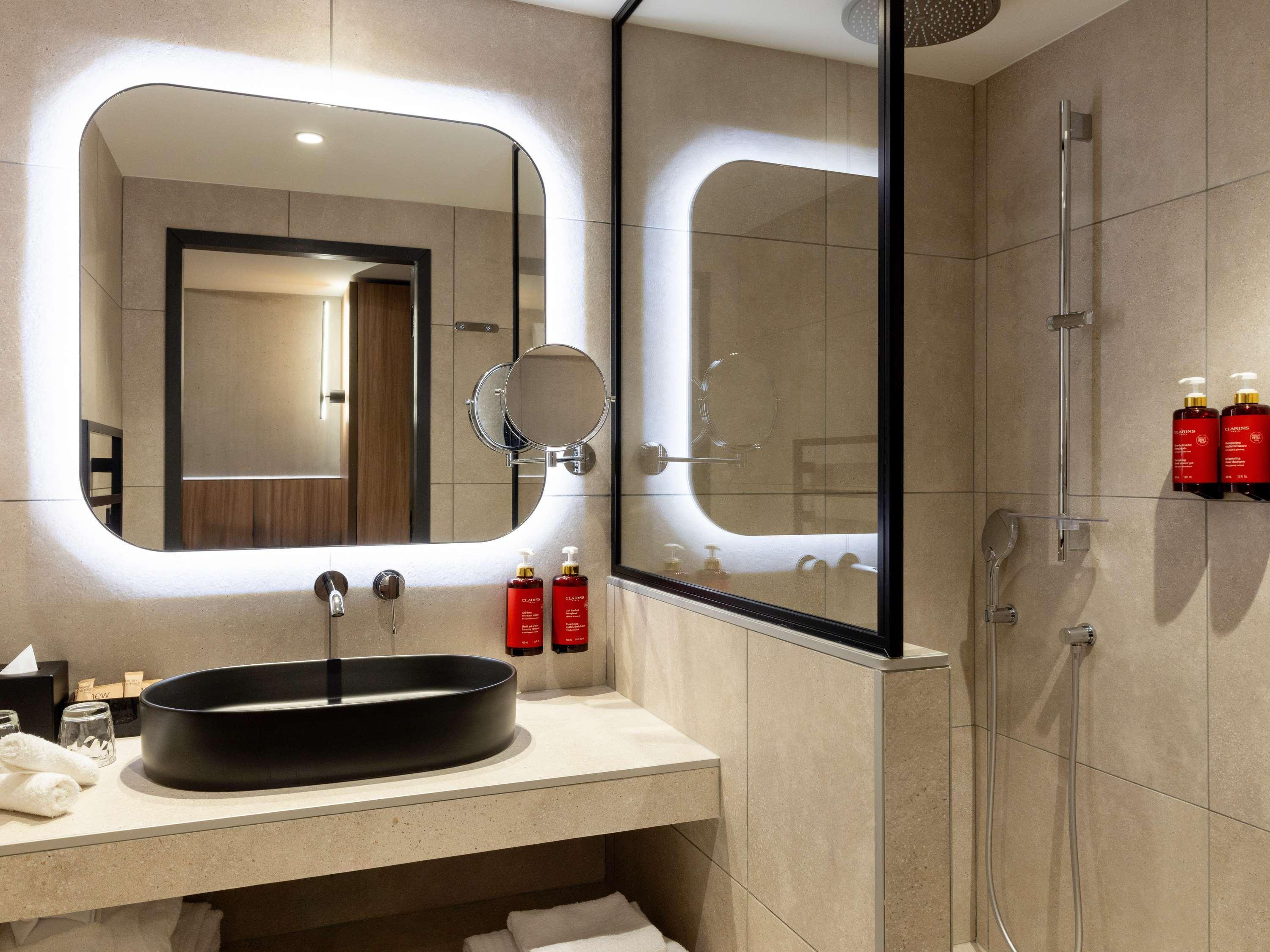 Family Room Connecting Room