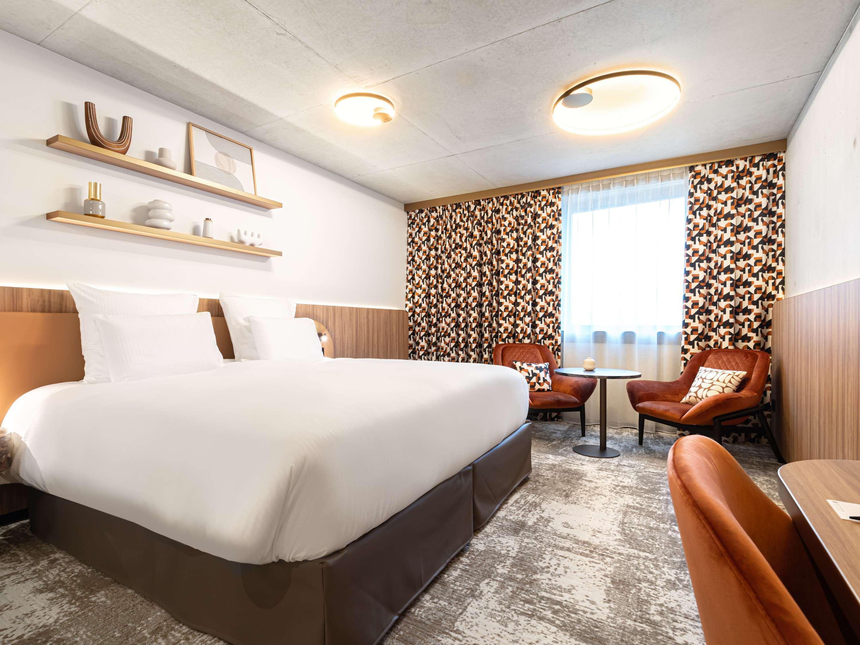 Double Connecting Room