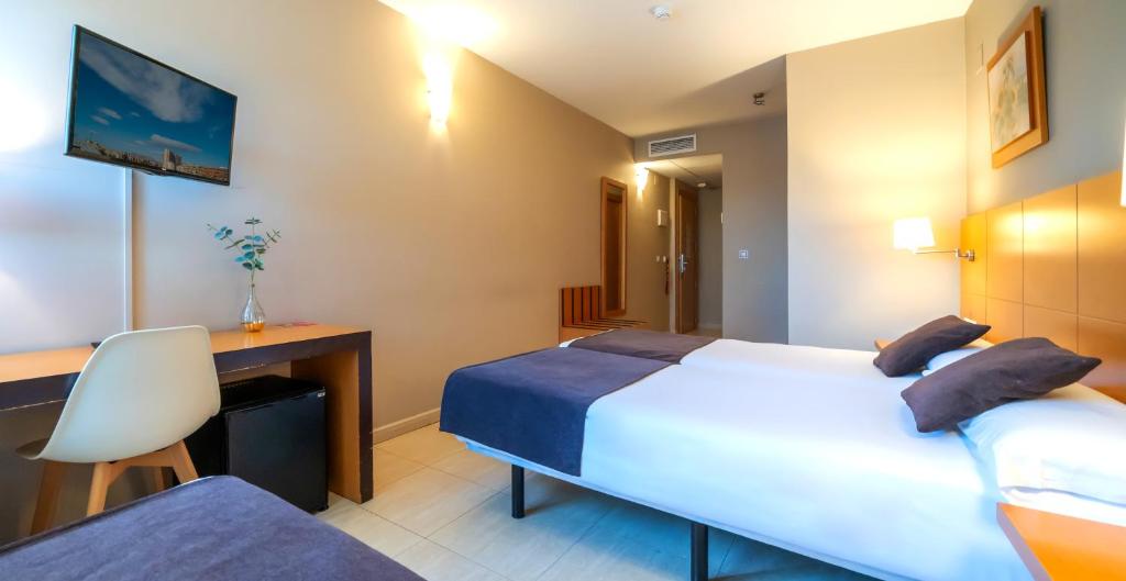 Double or Twin Standard