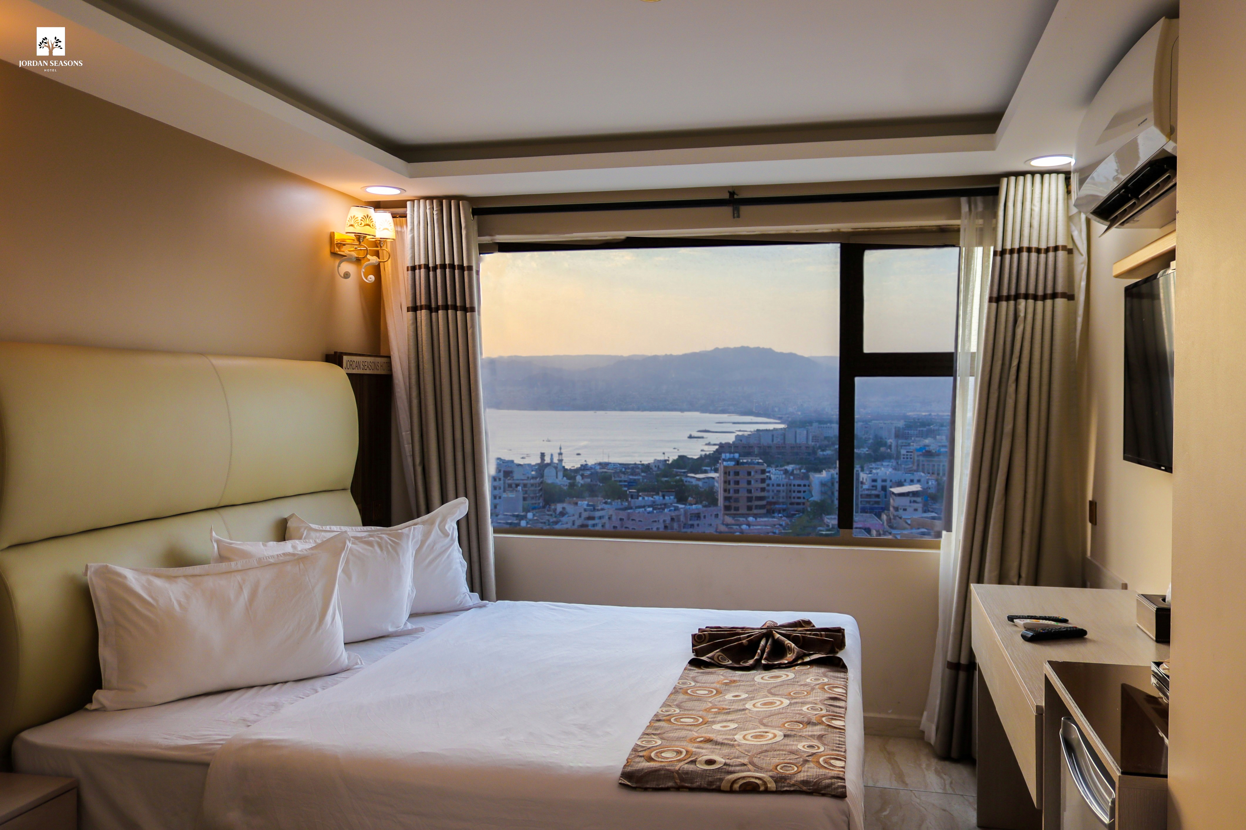 Double or Twin Deluxe Sea View