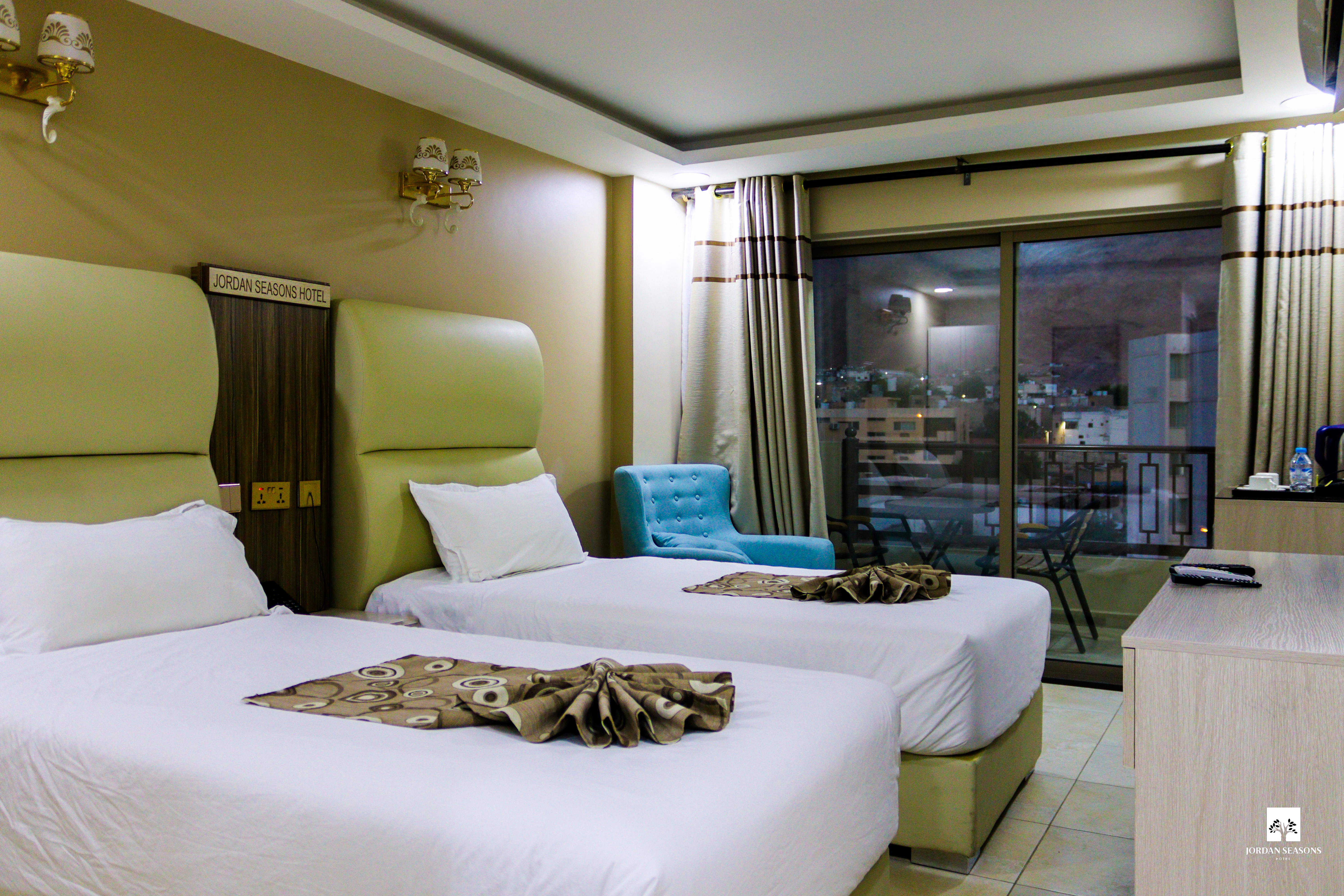 Double or Twin Two Beds