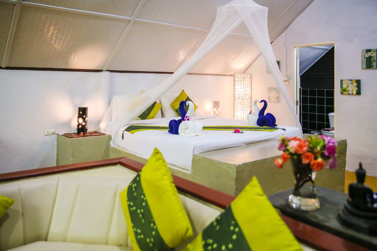 Villa Queen Size Bed