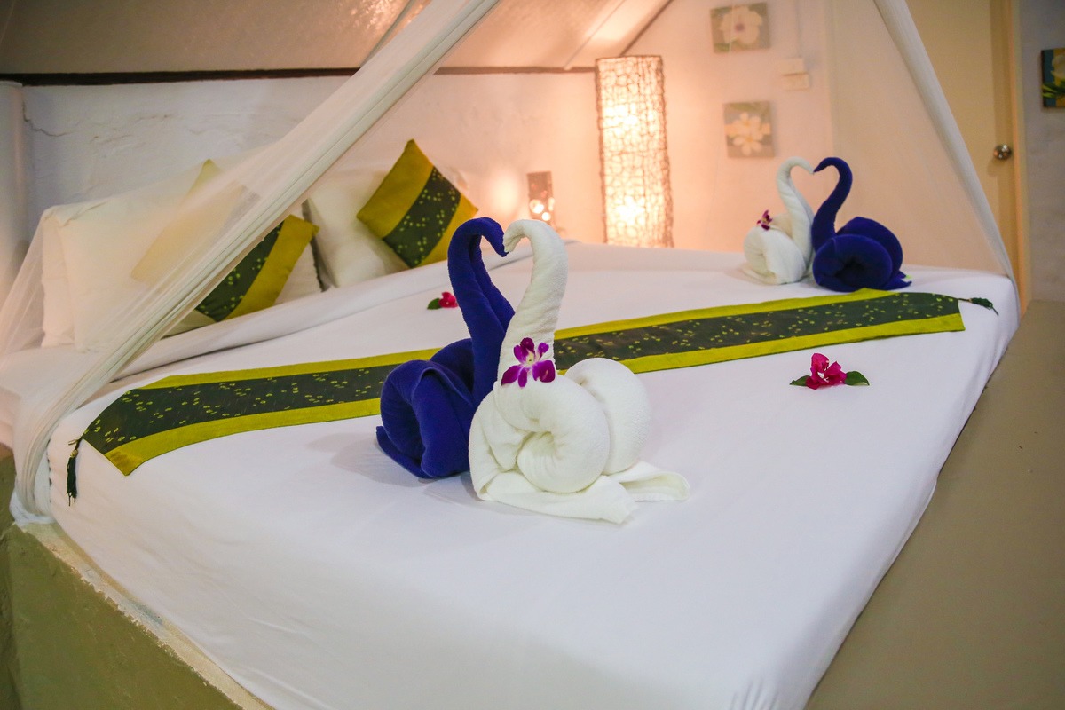 Villa Queen Size Bed