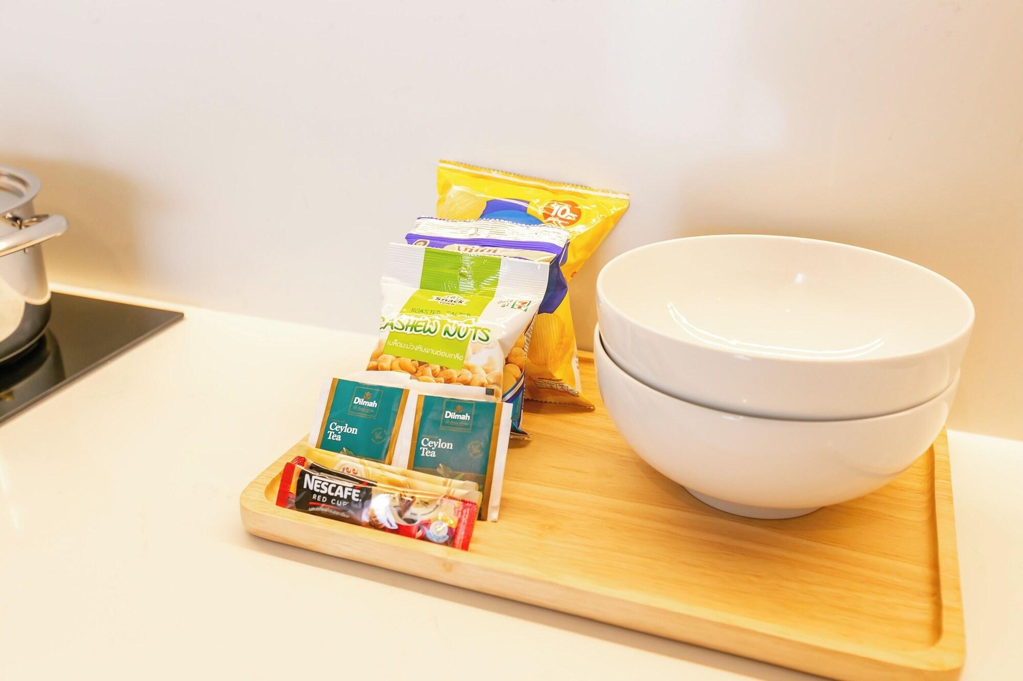 Studio King Size Bed