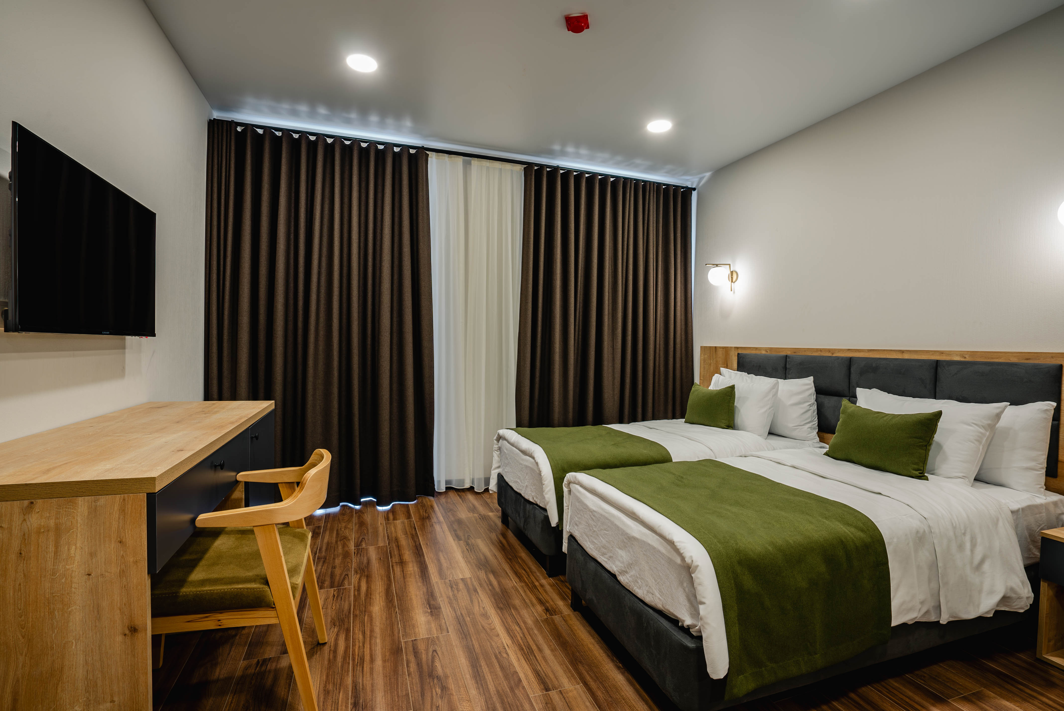 Double or Twin Standard