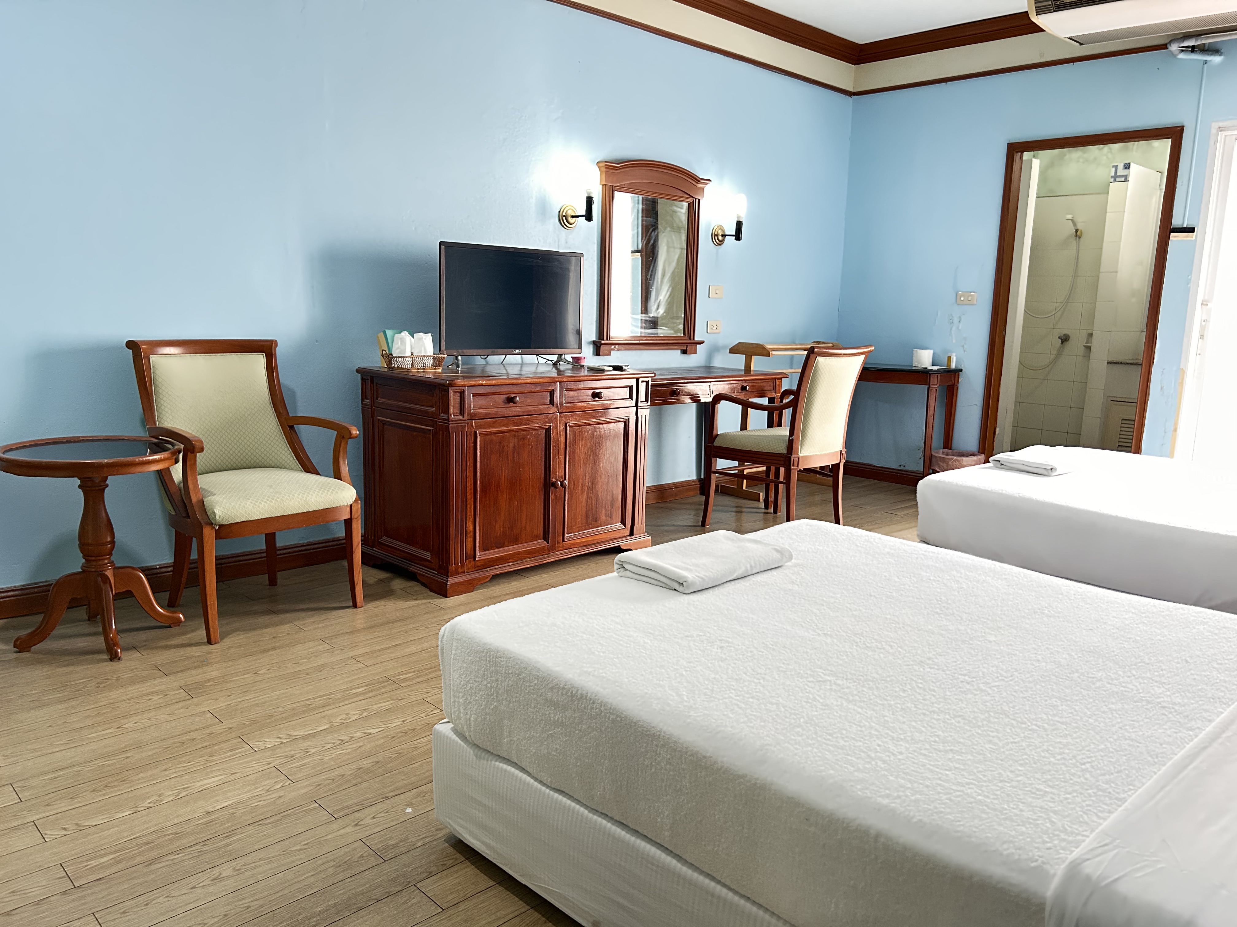 Double or Twin Superior