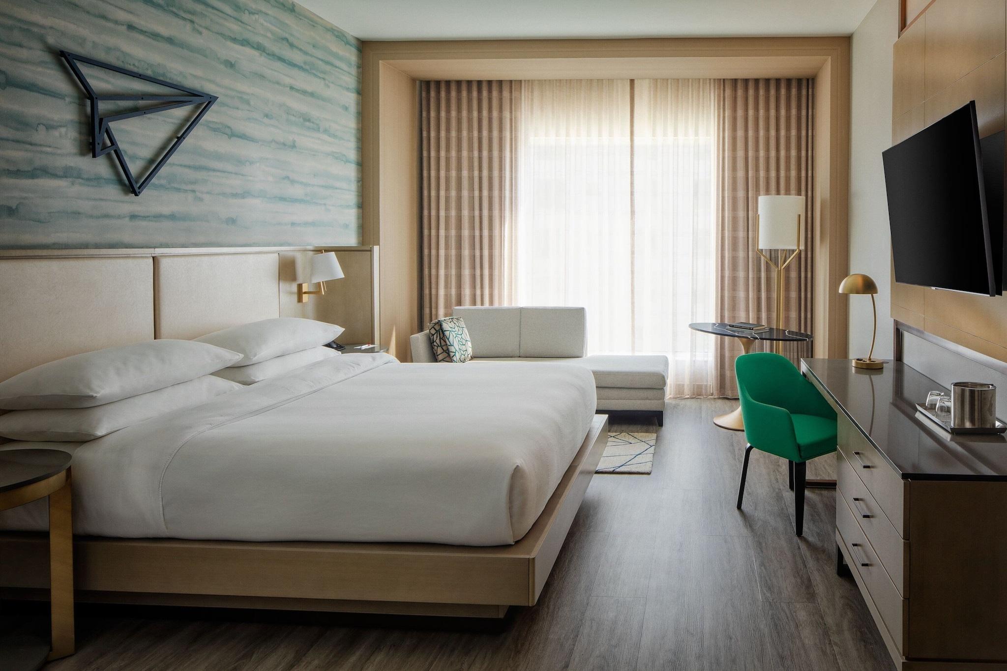 Double City View King Bed