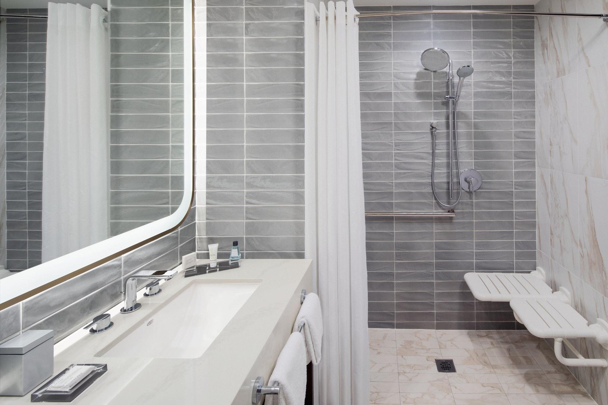 Double City View King Bed