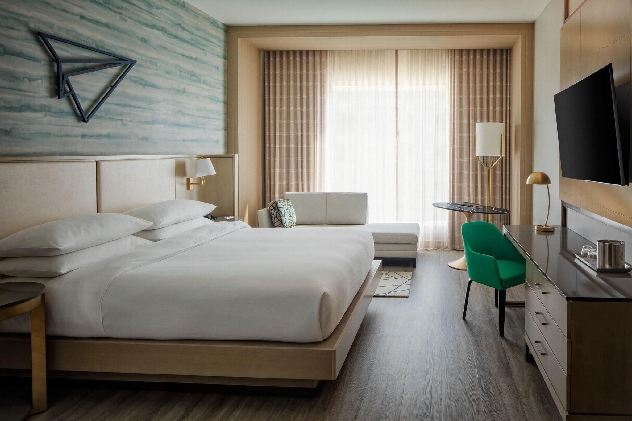 Double City View King Bed