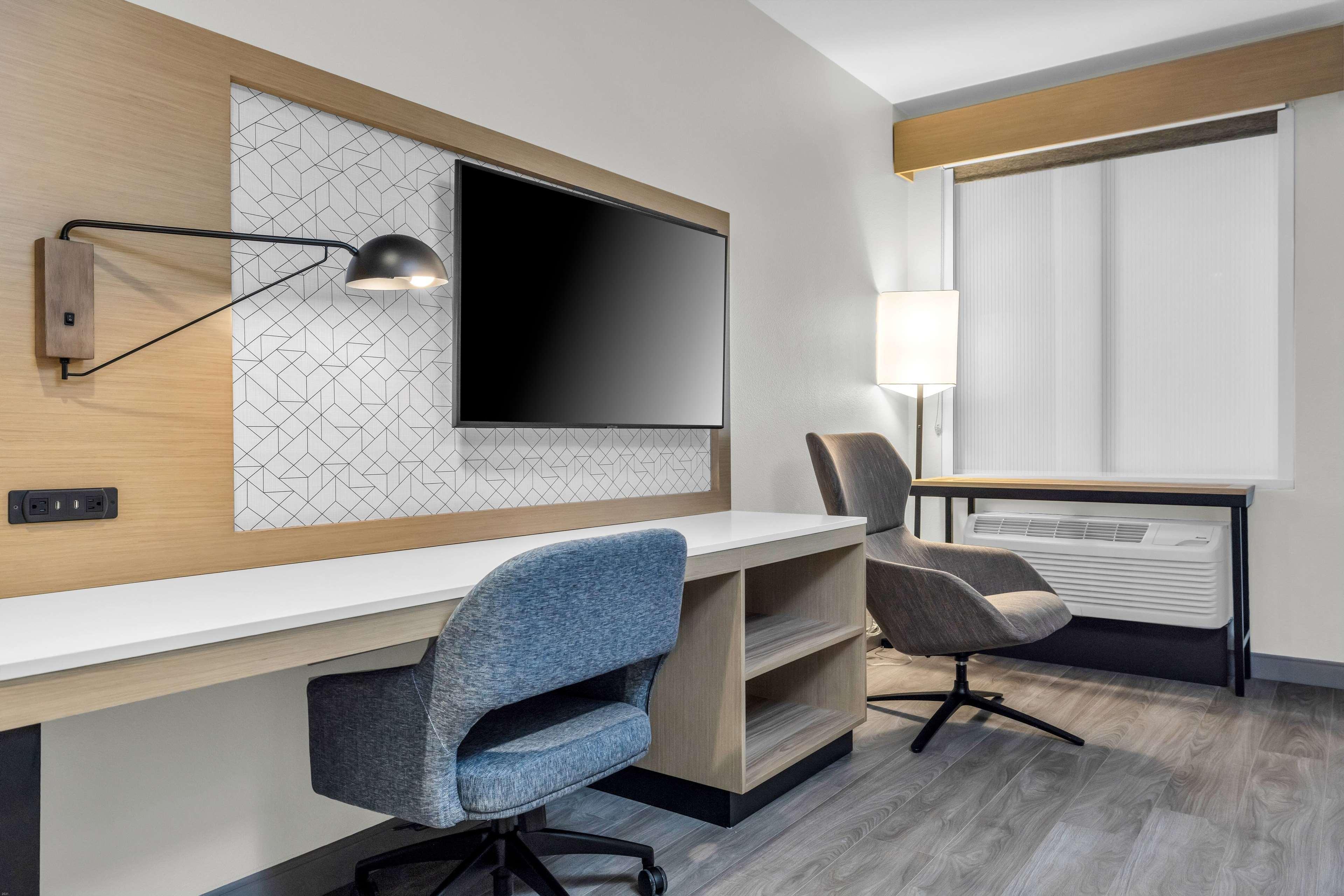 Room Accessible-two Queen Beds