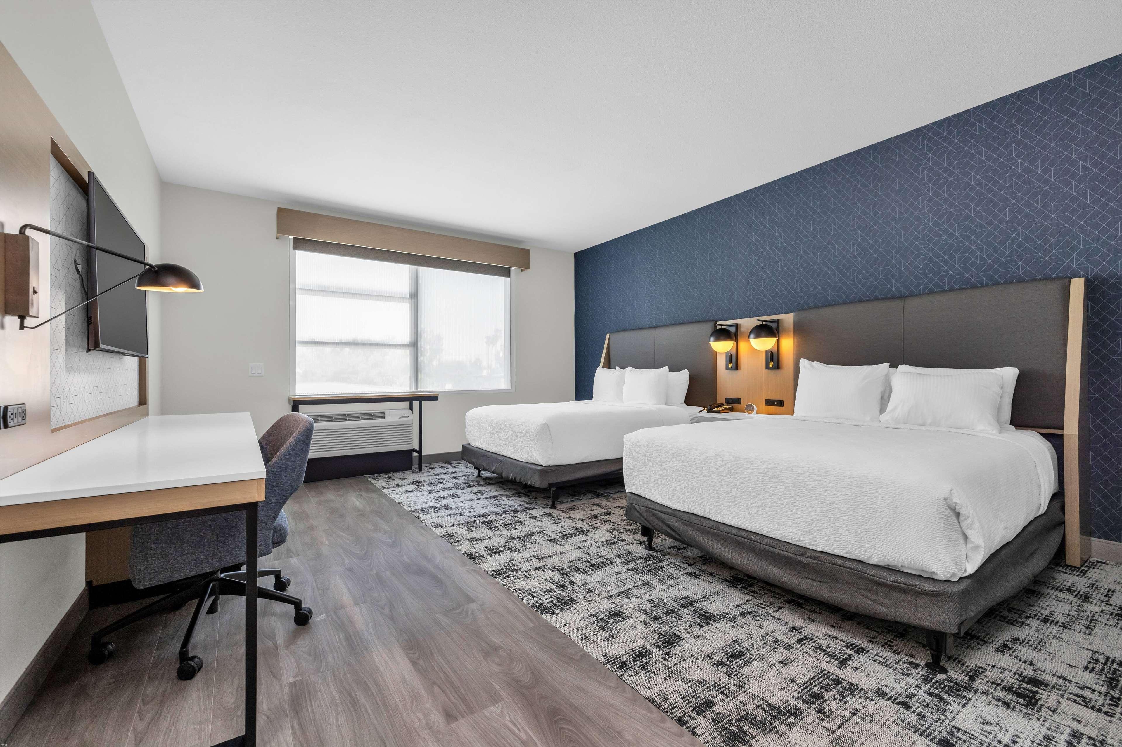 Room Accessible-two Queen Beds