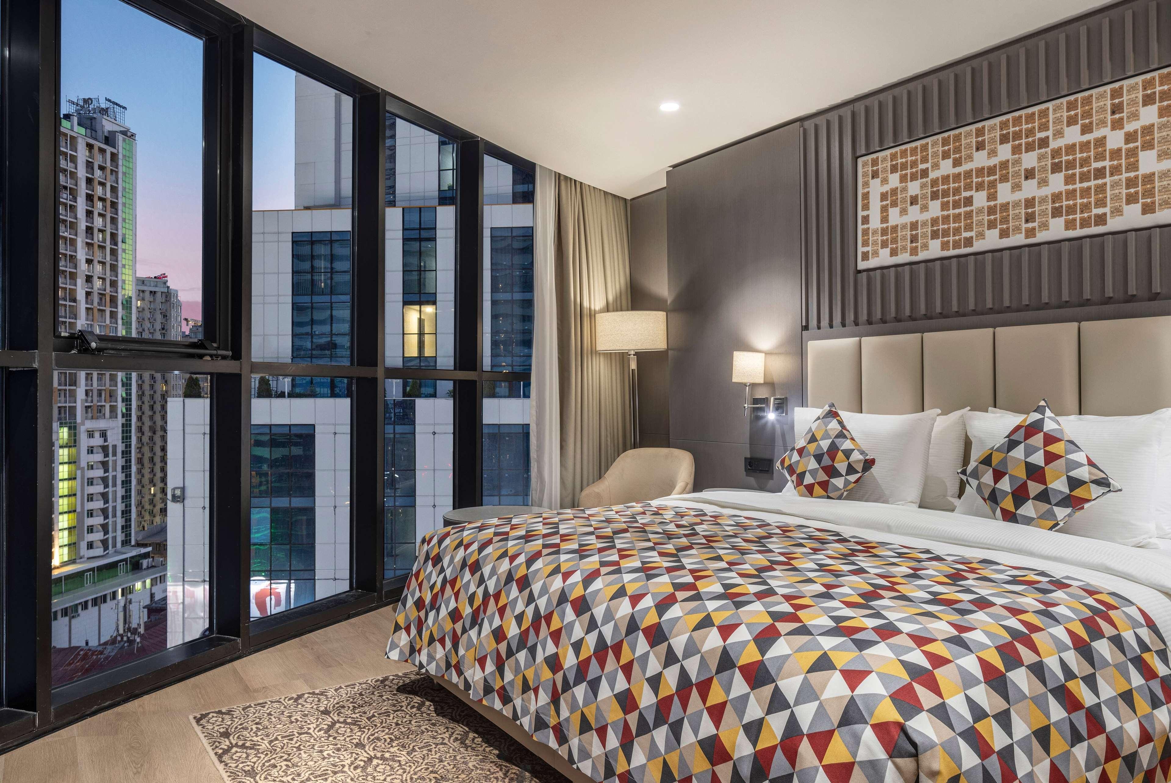 Junior Suite City View