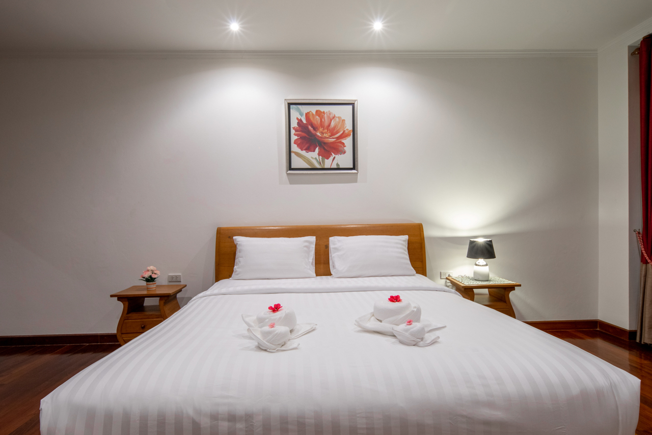 Double Deluxe King Bed