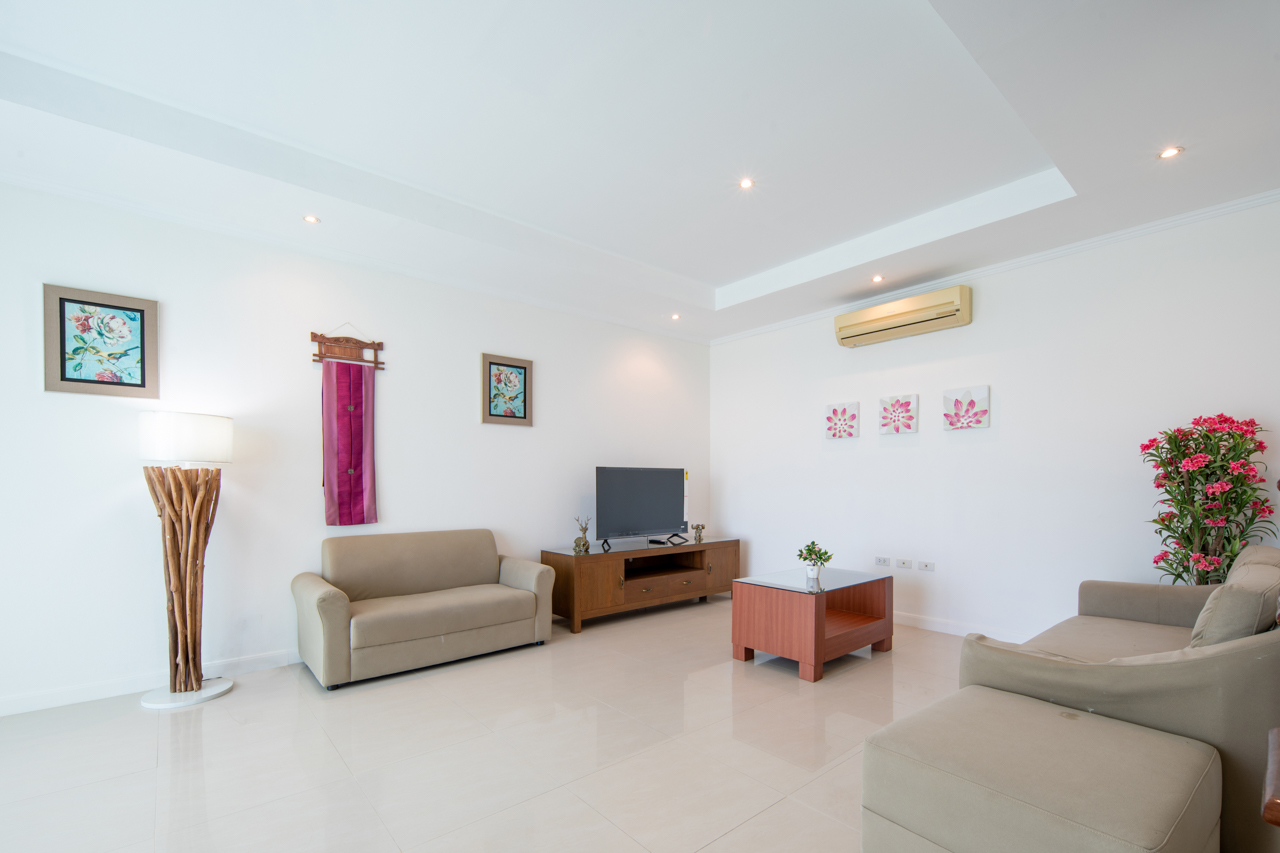 Double Deluxe King Bed