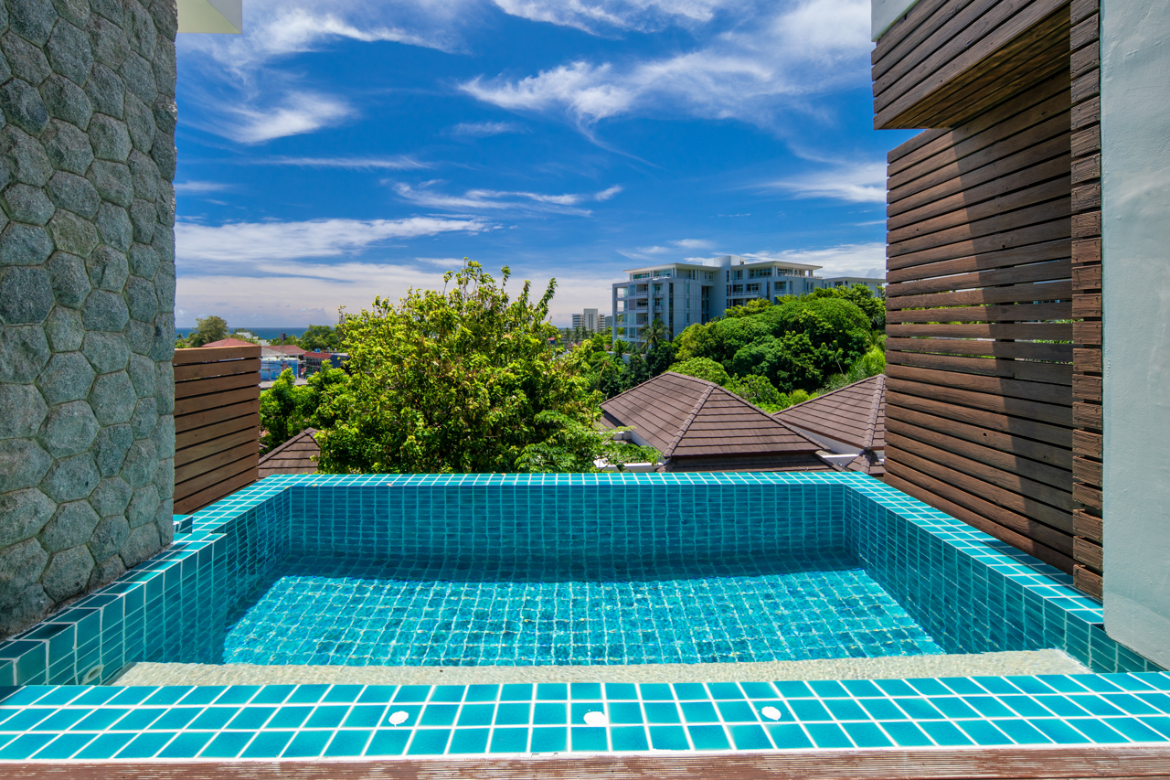 Double Deluxe King Bed