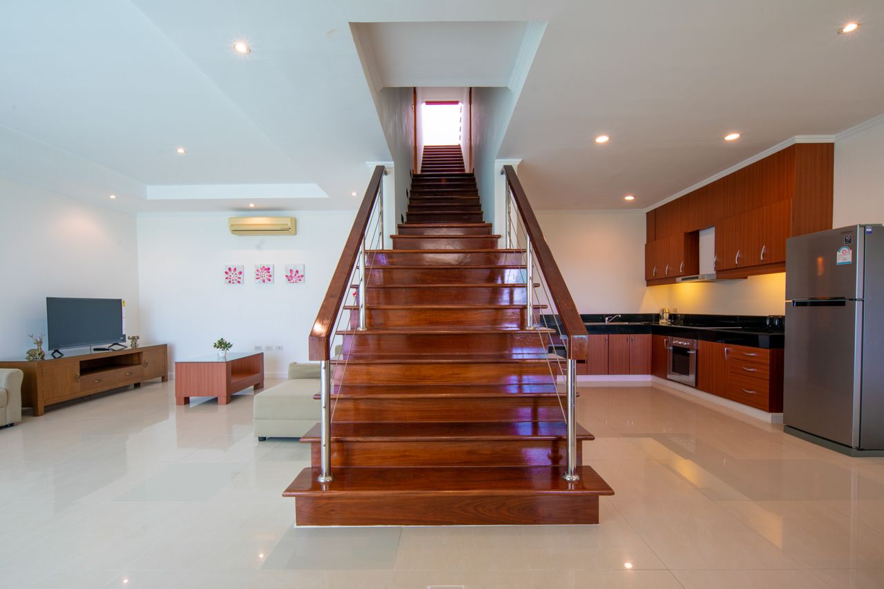 Double Deluxe King Bed