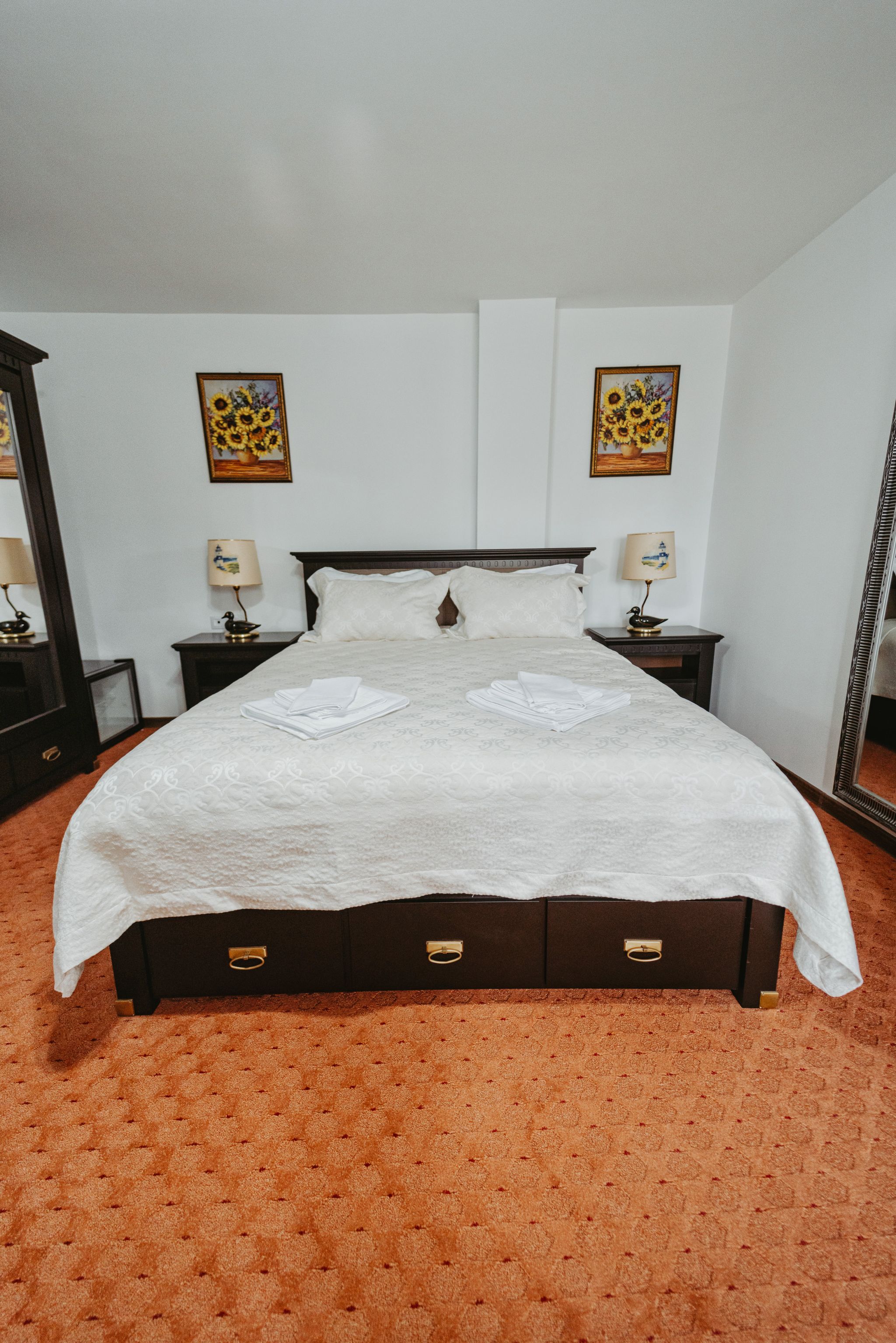 Double Deluxe King Bed