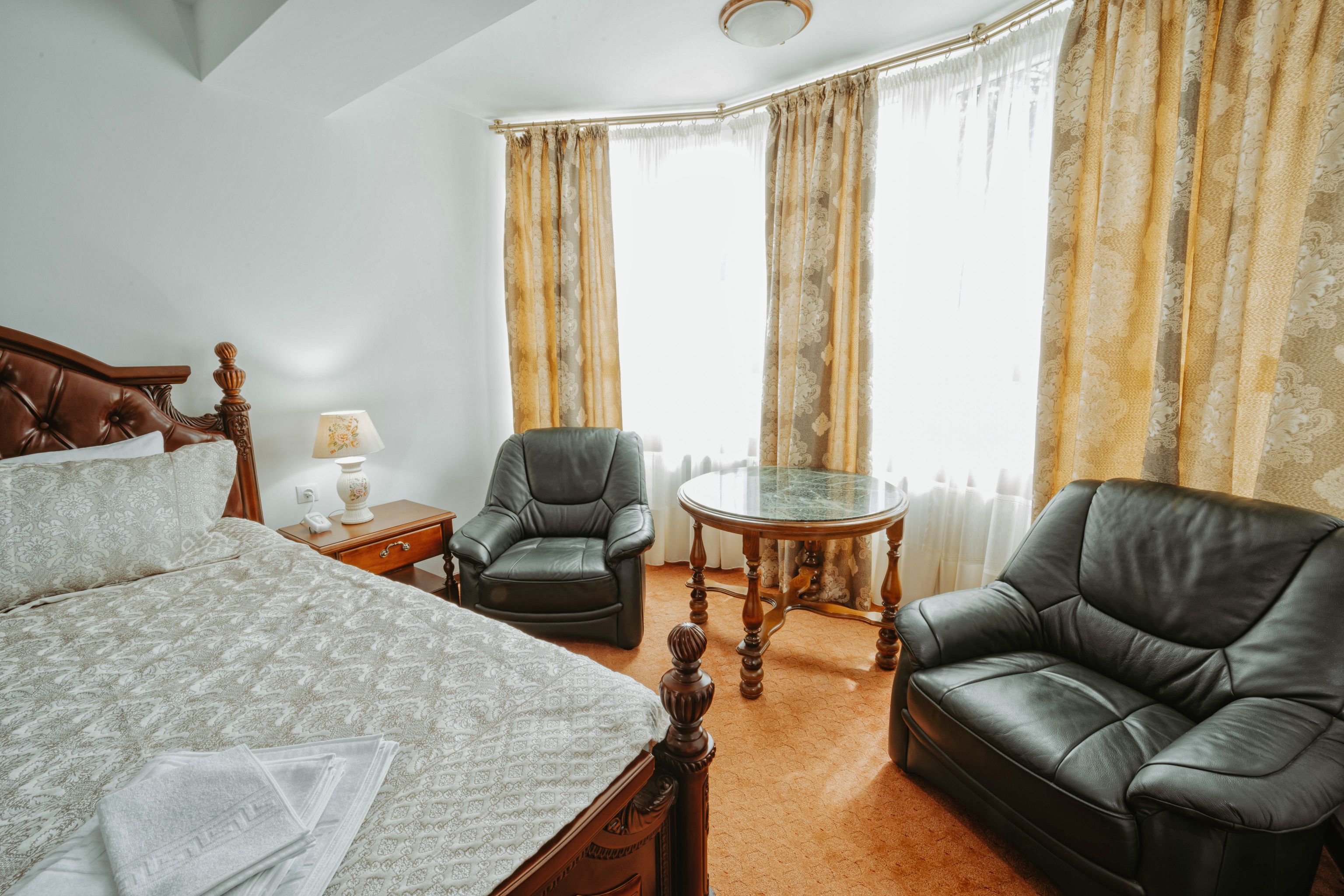 Double Deluxe King Bed