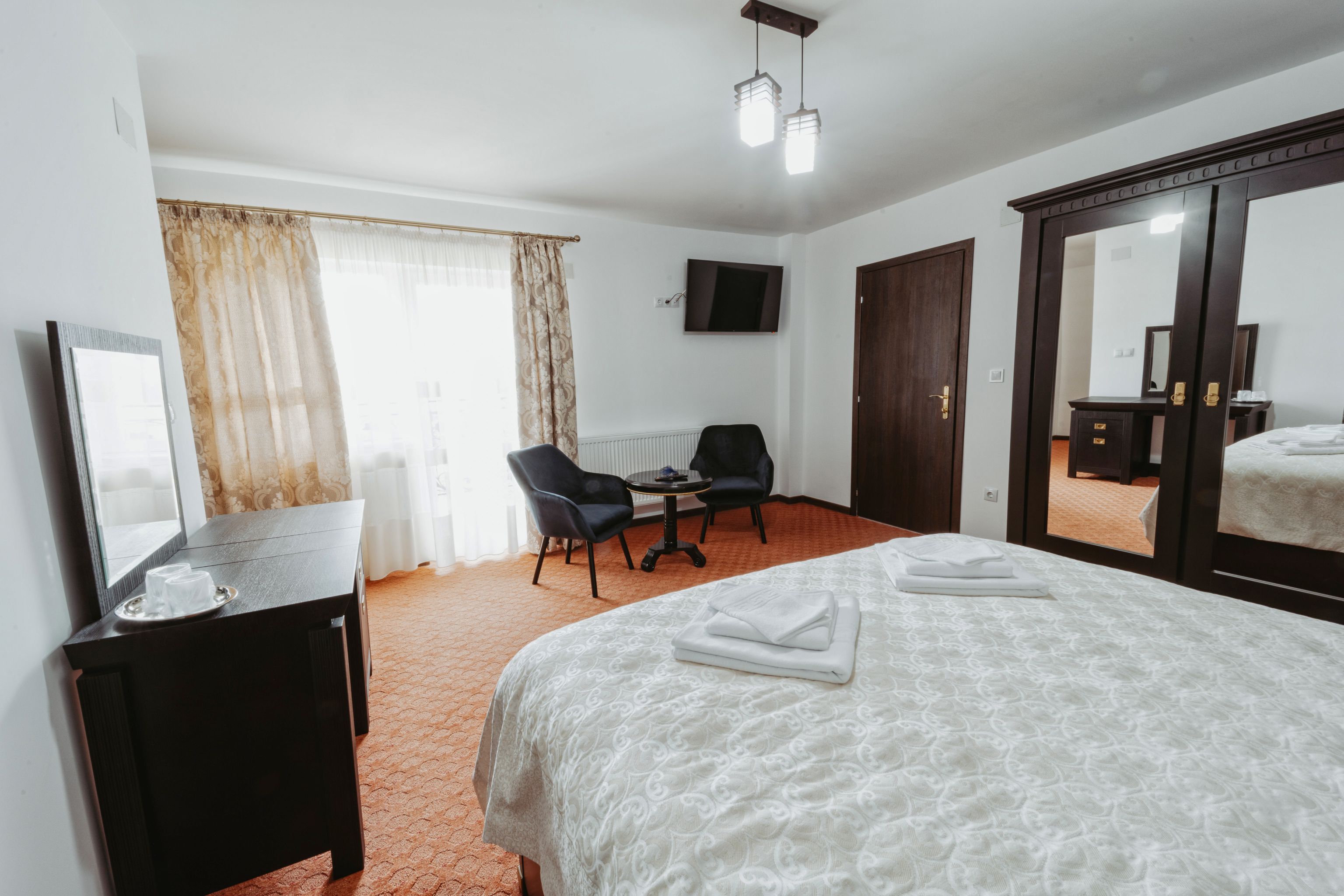 Double Deluxe King Bed