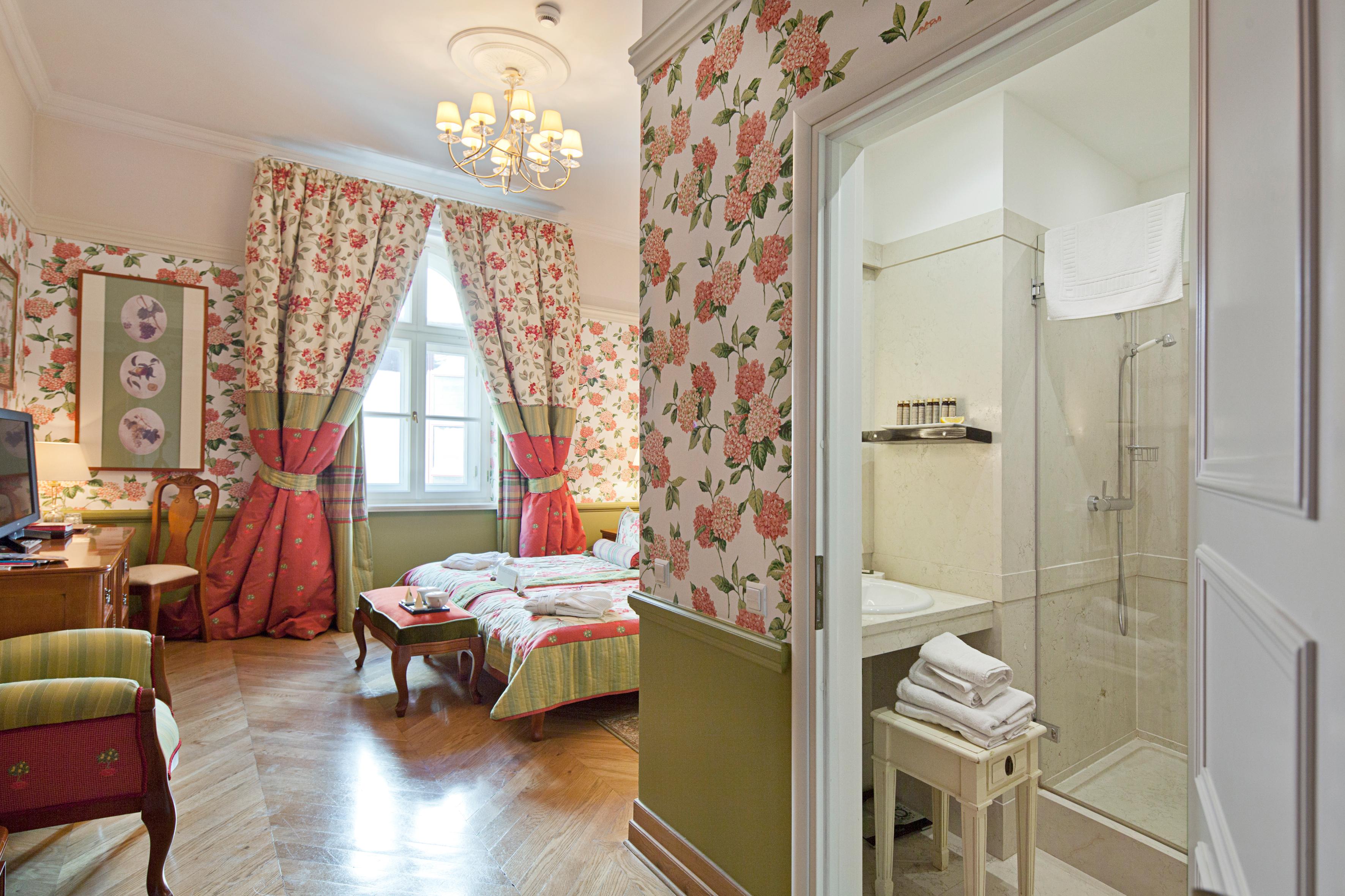 Double or Twin Deluxe