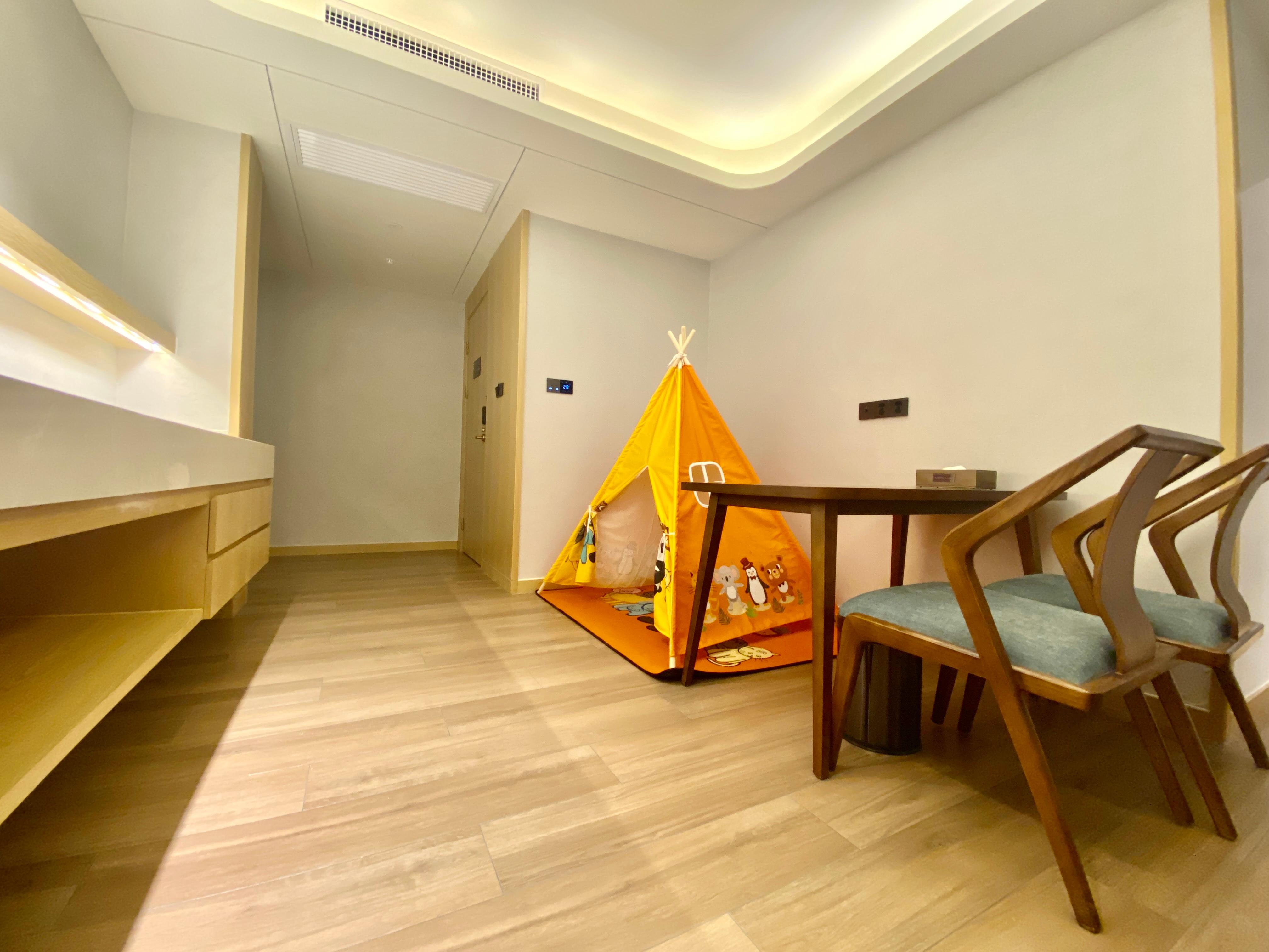 Family Room Standard