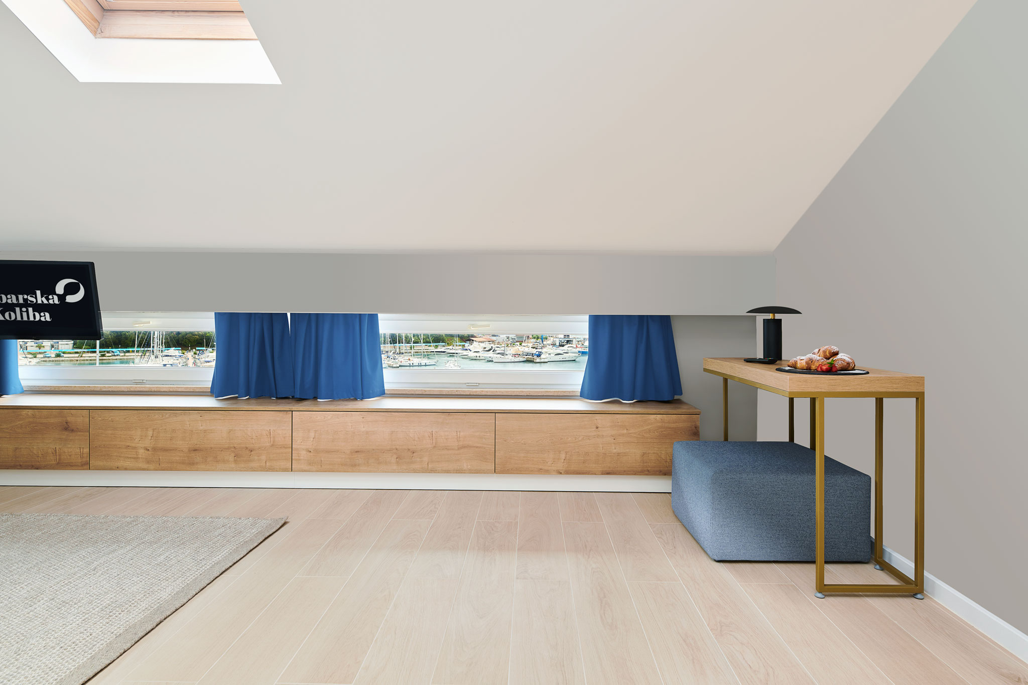 Suite Superior with Balcony