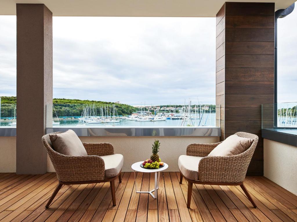 Suite Superior with Balcony