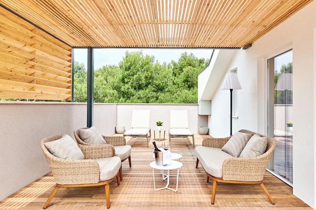 Suite Superior with Balcony