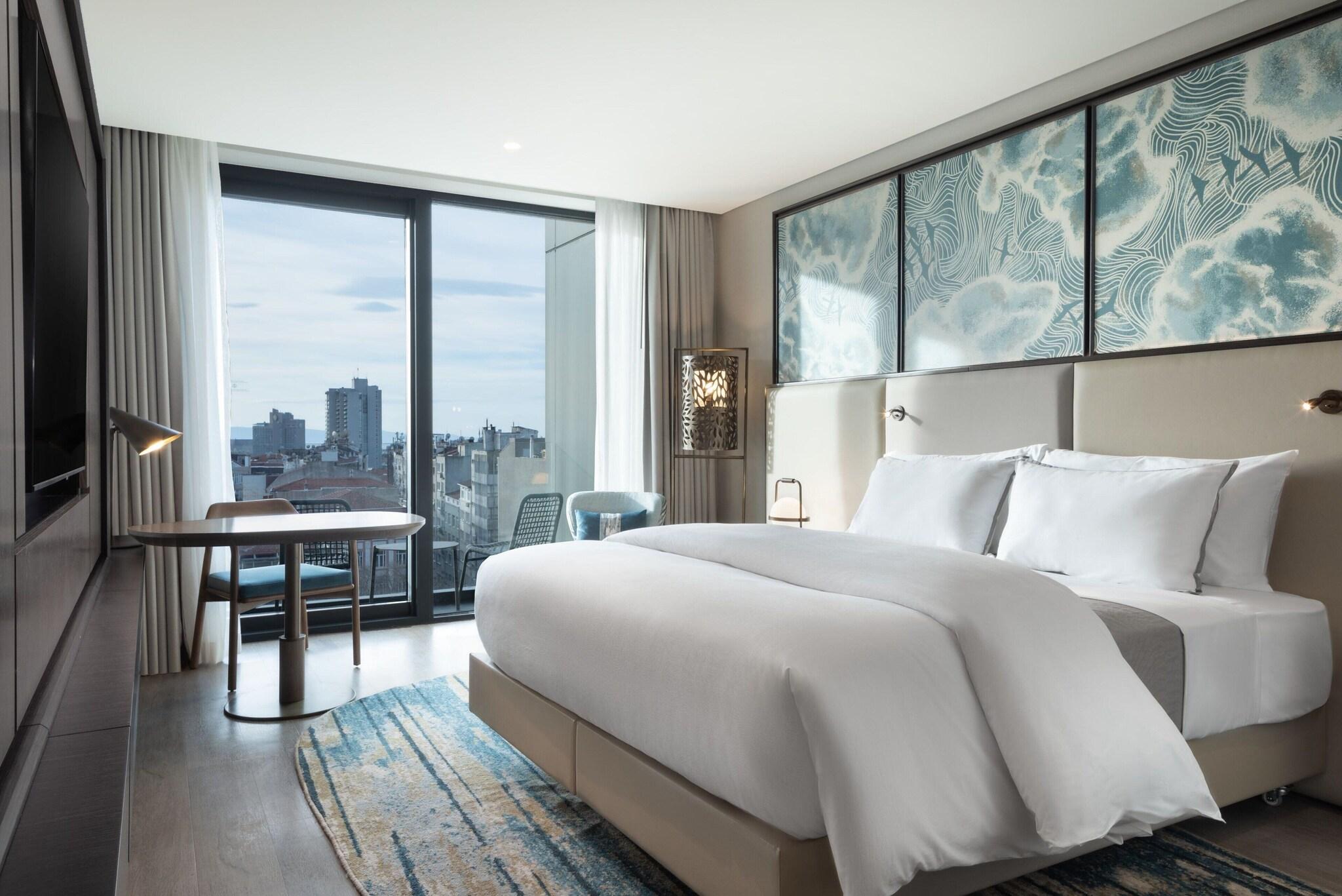 Double Deluxe with Views