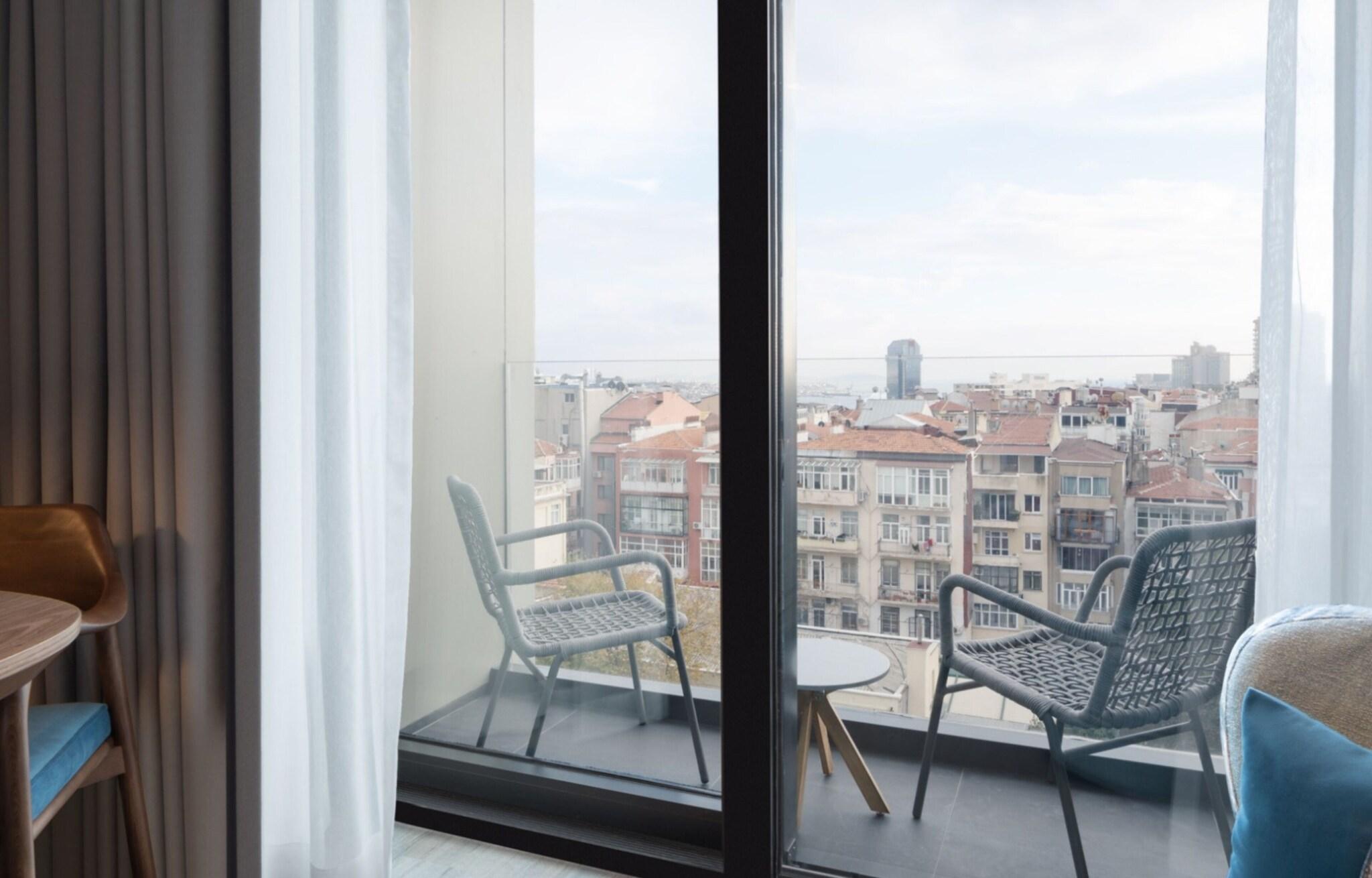 Double Deluxe with Views