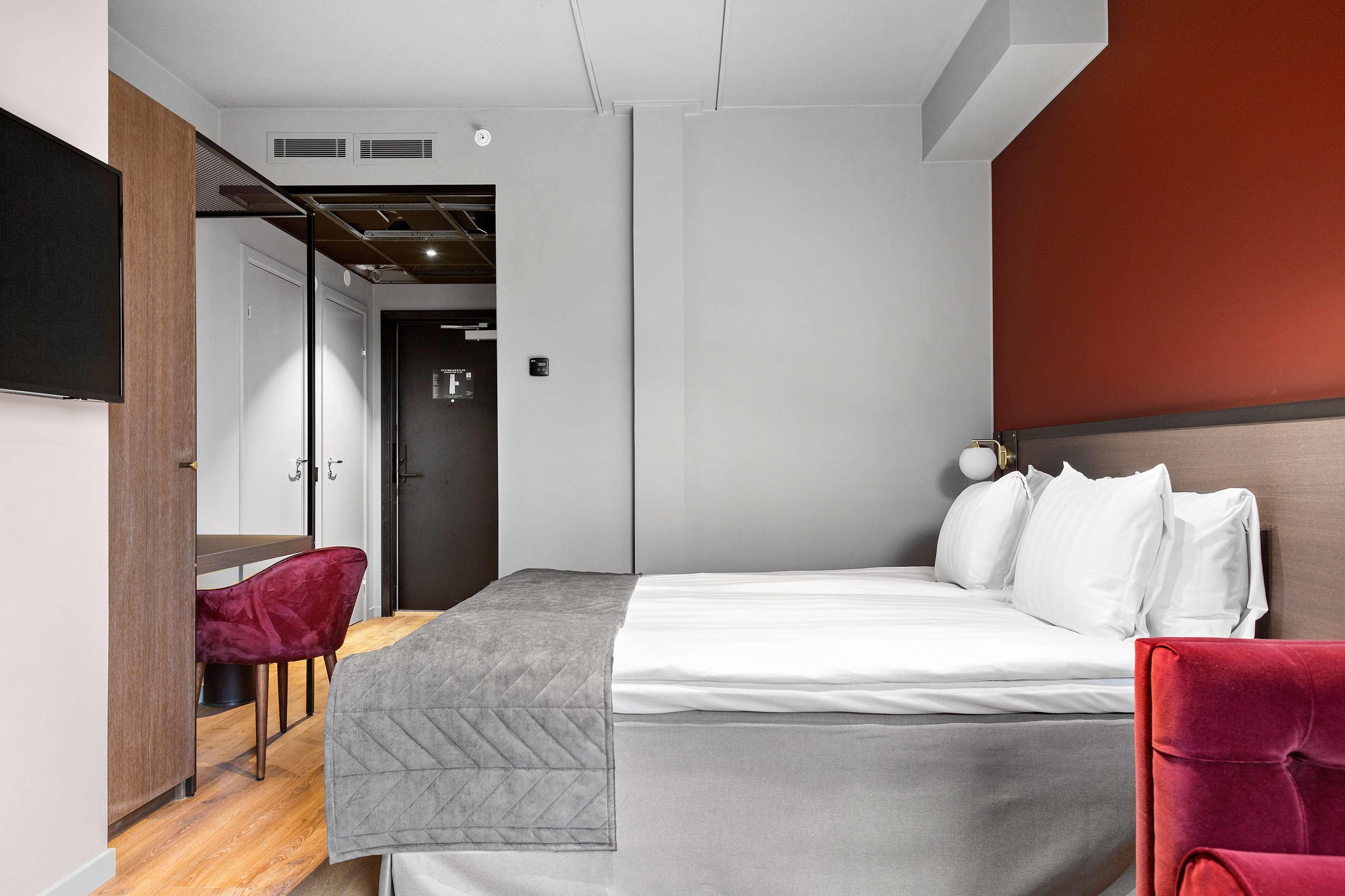 Family Room Capacity 3