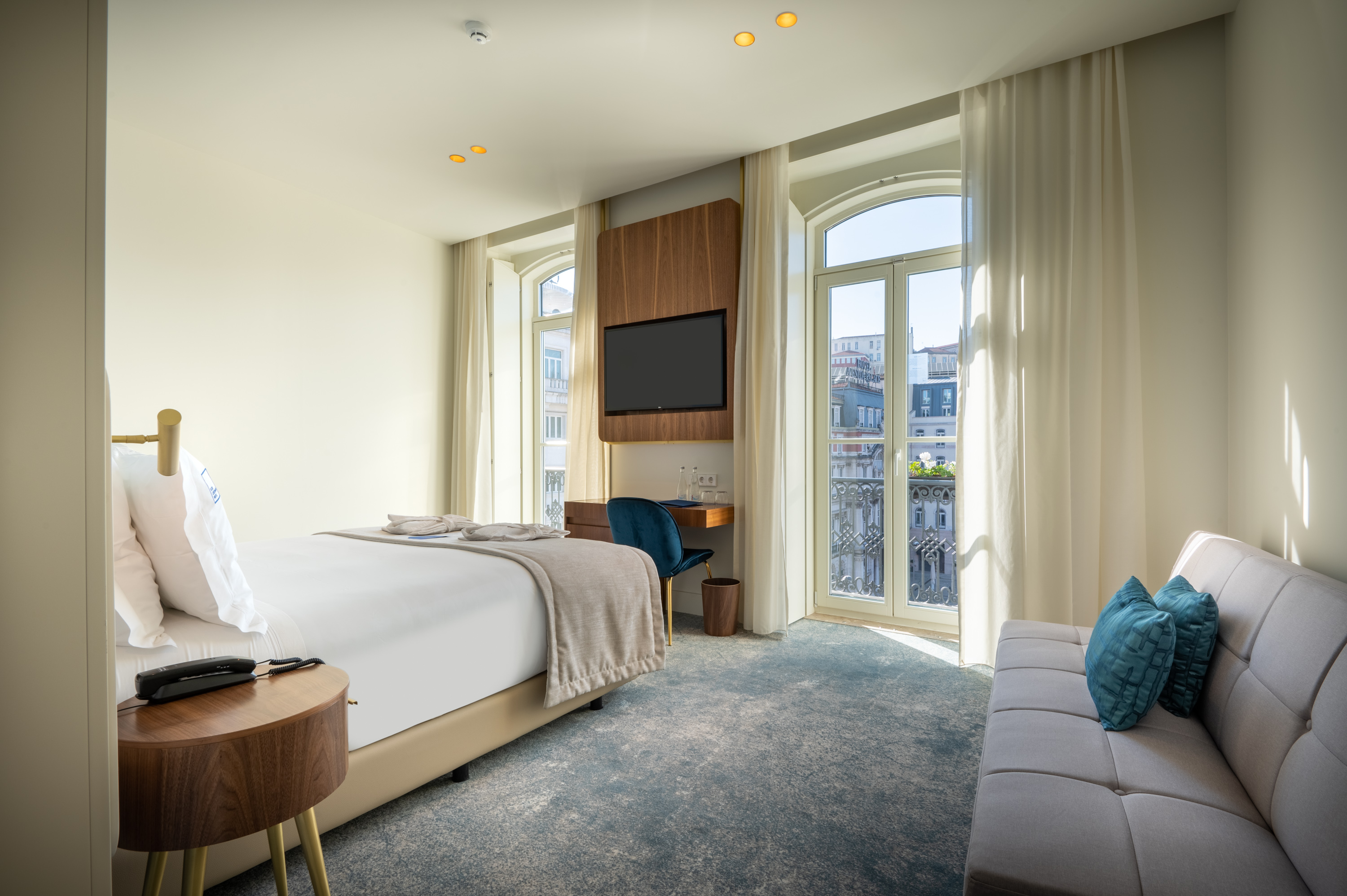 Double or Twin Deluxe with Balcony